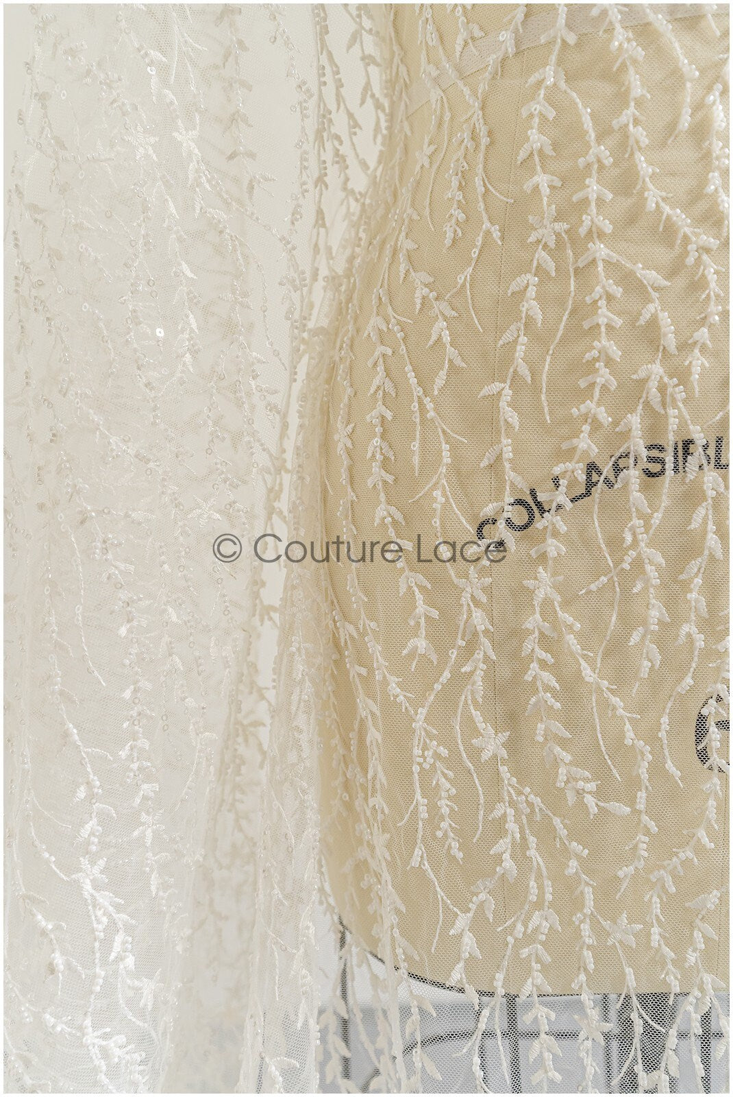 Perlen Spitzenstoff Off-White/ Brautspitze mit Perlen/ Hochzeitskleid Spitze mit Perlen & Pailletten/ Perlenspitze/ Französische Spitze// L22-301MB