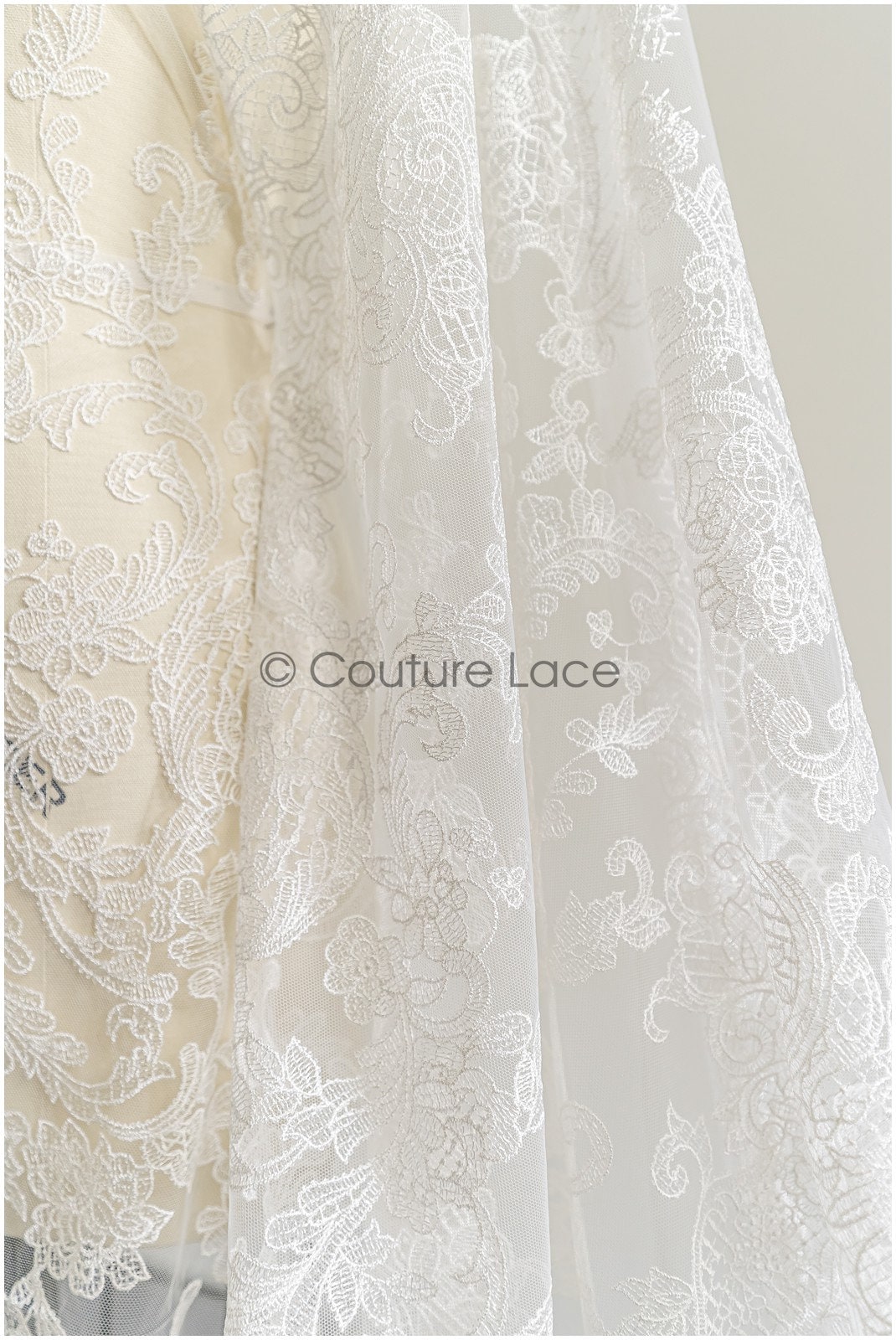 Royal Braut Spitzenstoff für Hochzeitskleid/ Brautspitze Stoff Off-White/ französische Braut Spitze// L22-307B