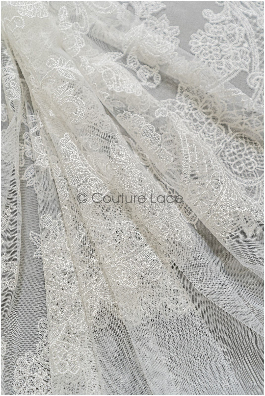 Royal Braut Spitzenstoff für Hochzeitskleid/ Brautspitze Stoff Off-White/ französische Braut Spitze// L22-307B