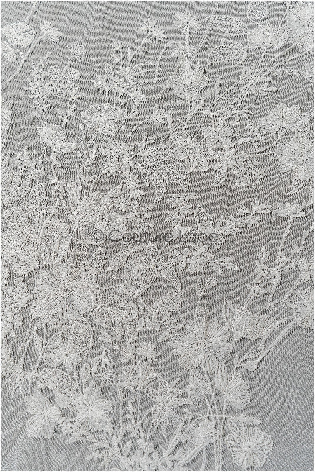 Blumen Braut Spitze Off-White/ Brautspitze/ Blumen Hochzeit Spitze/ Couture Spitze// L22-311B