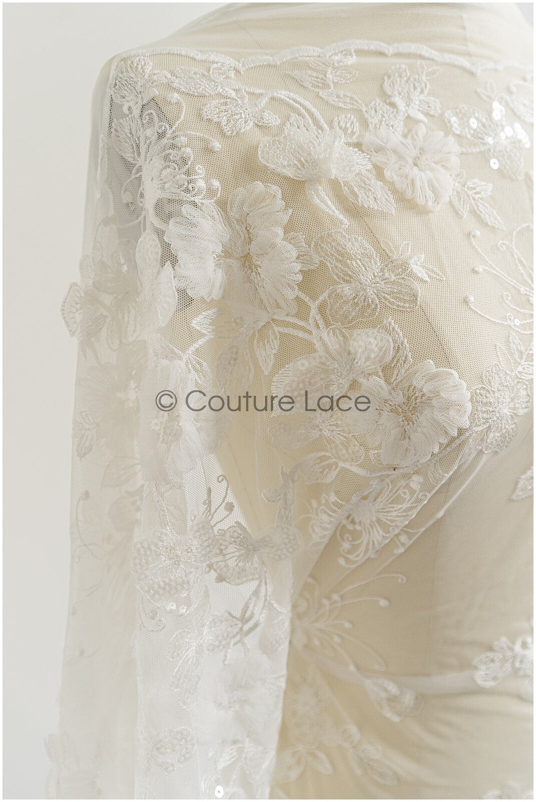 Wunderschöner 3D Blumen Spitzenstoff/ französischer Spitzenstoff Off-White/ romantischer floraler Spitzenstoff/ französische Brautspitze// L22-318B