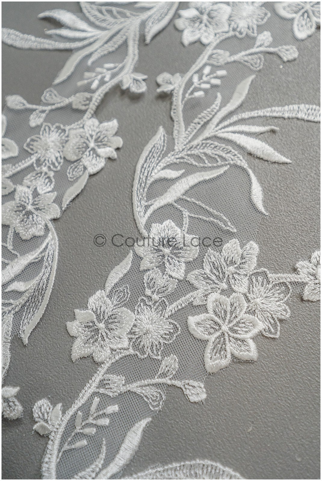 Romantic lace trim off-white/ wedding dress lace trim/ embroidered lace trim// T21-152
