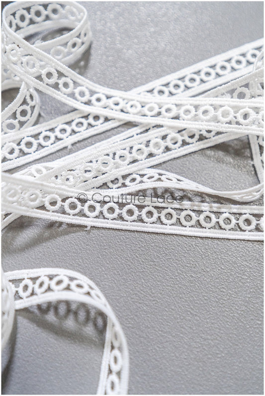 5yds Boho Lace Trim Off-White/ Lace Trim pour robes de mariée/ Guipure Lace// T22-170