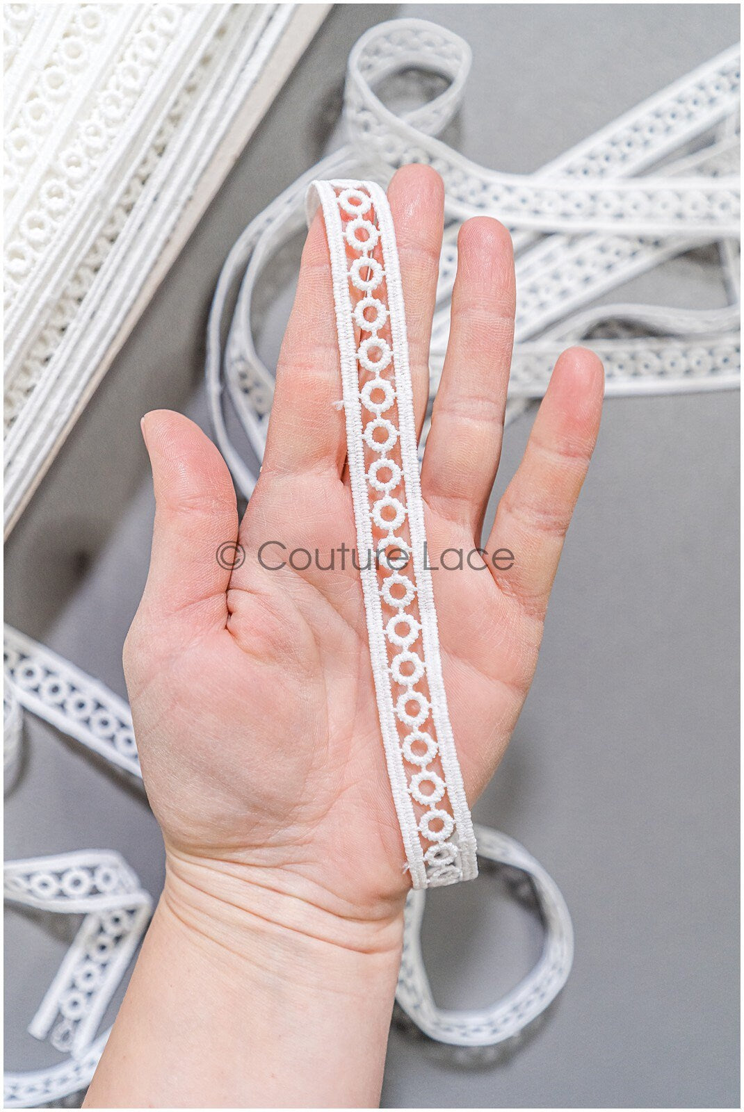 5yds Boho Lace Trim Off-White/ Lace Trim for Wedding Dresses/ Guipure Lace// T22-170