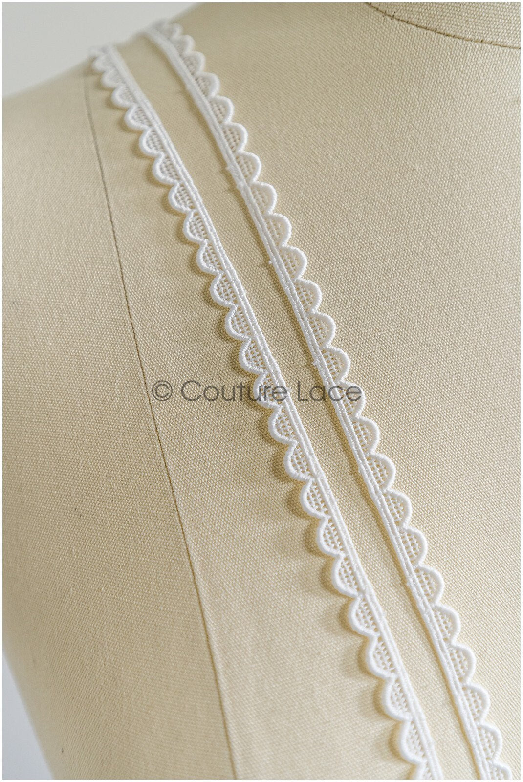 5yds Boho lace trim off-white/ wedding dress lace trim/ crocheted bridal lace/ macrame lace// T22-172