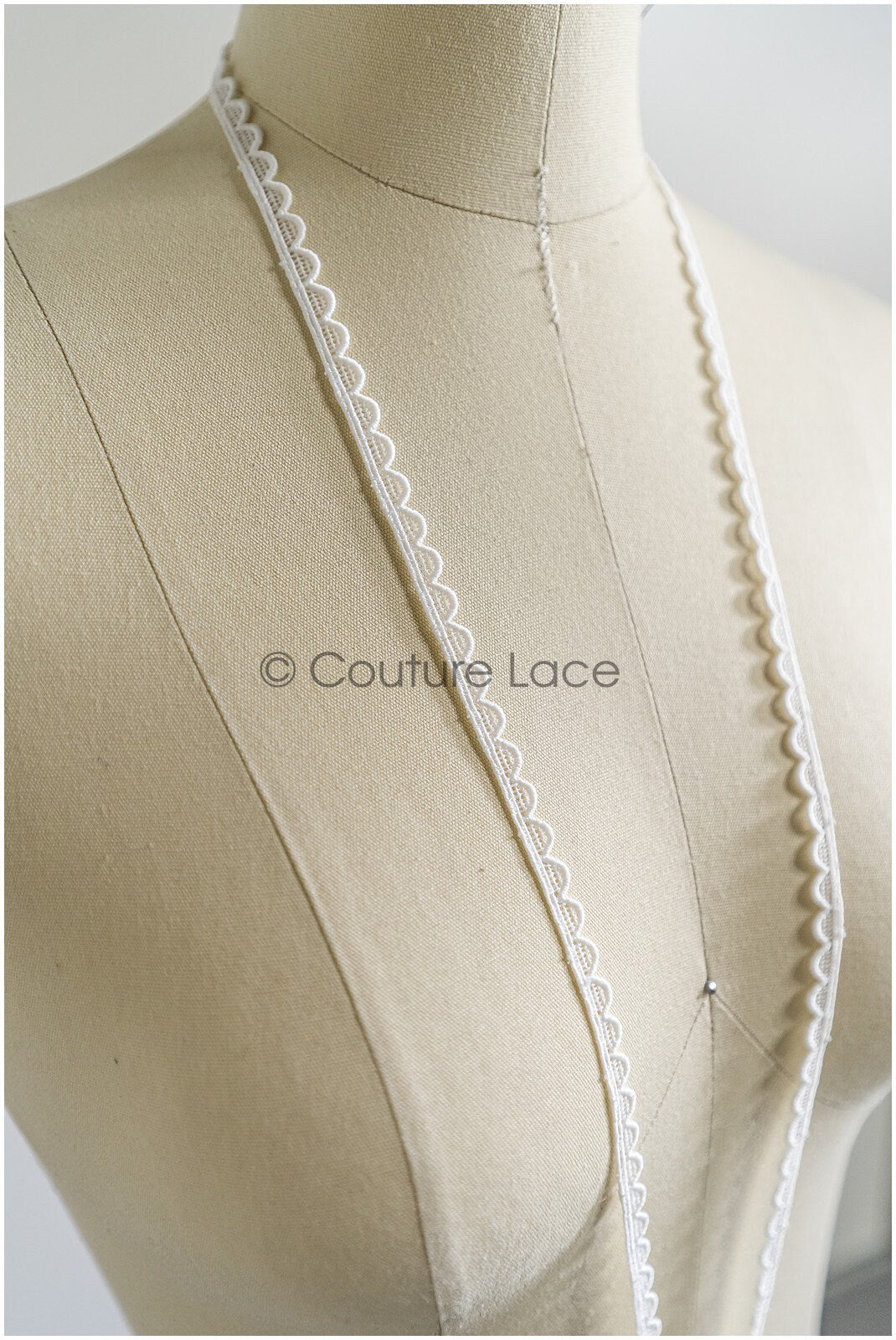 5yds Boho lace trim off-white/ wedding dress lace trim/ crocheted bridal lace/ macrame lace// T22-172