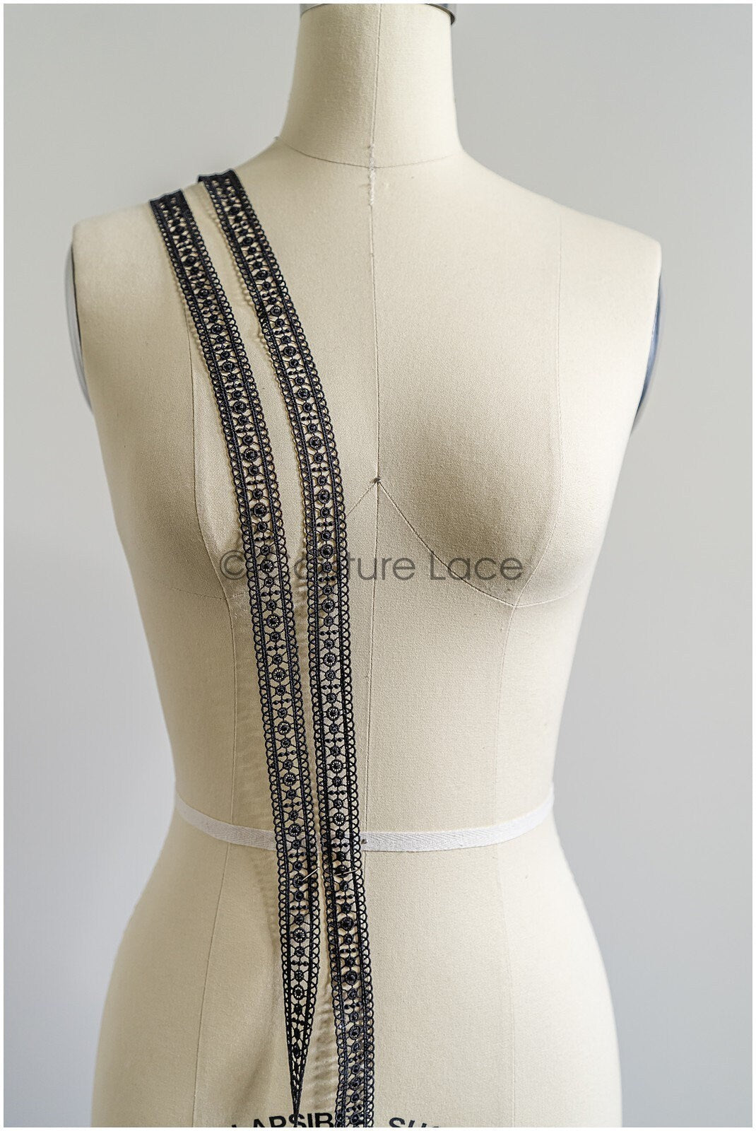 5yds Black Boho Lace Trim/ Guipure Lace Trim/ Crocheted Bridal Lace Trim// T22-174