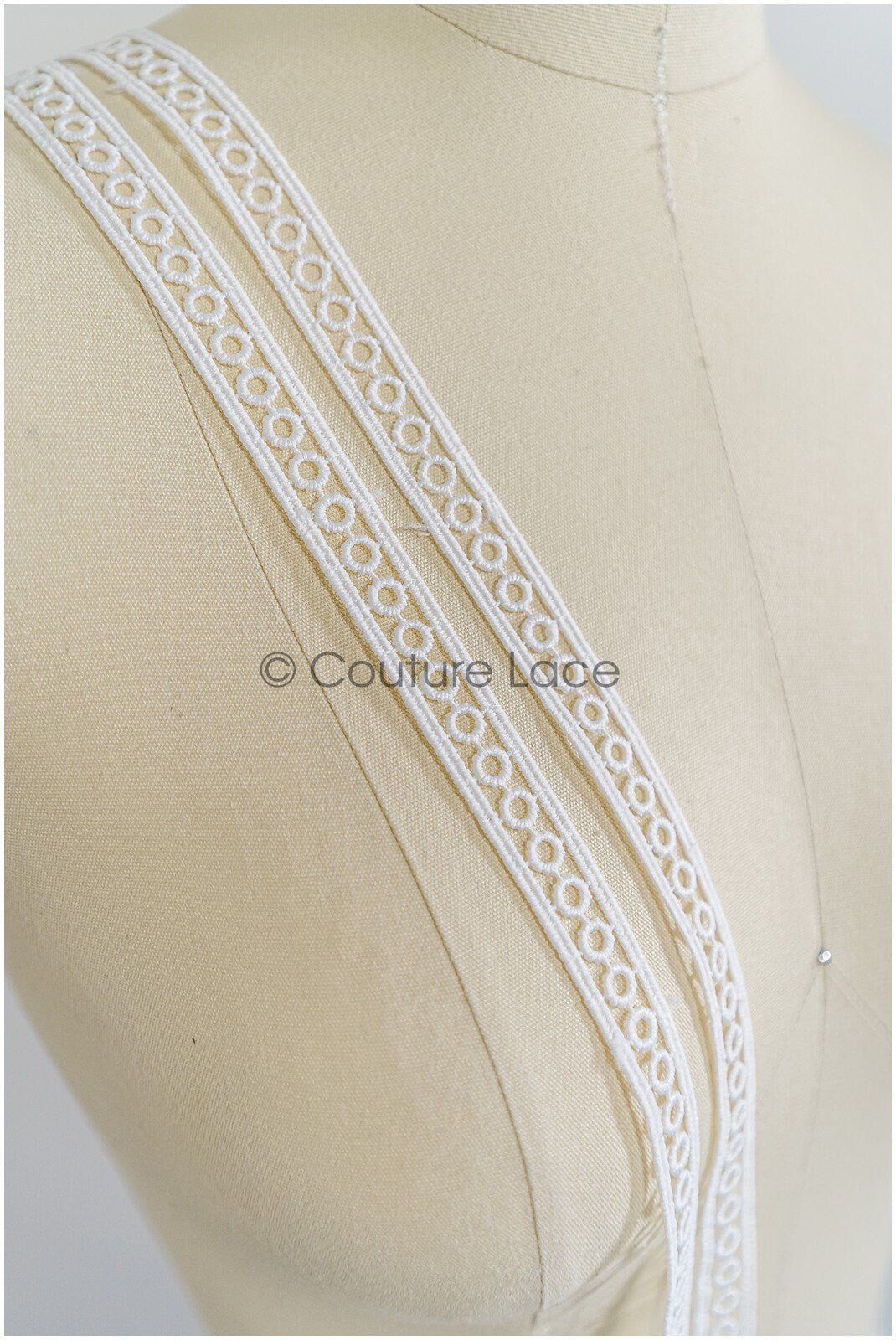 5yds Boho Lace Trim Off-White/ Lace Trim for Wedding Dresses/ Guipure Lace// T22-170