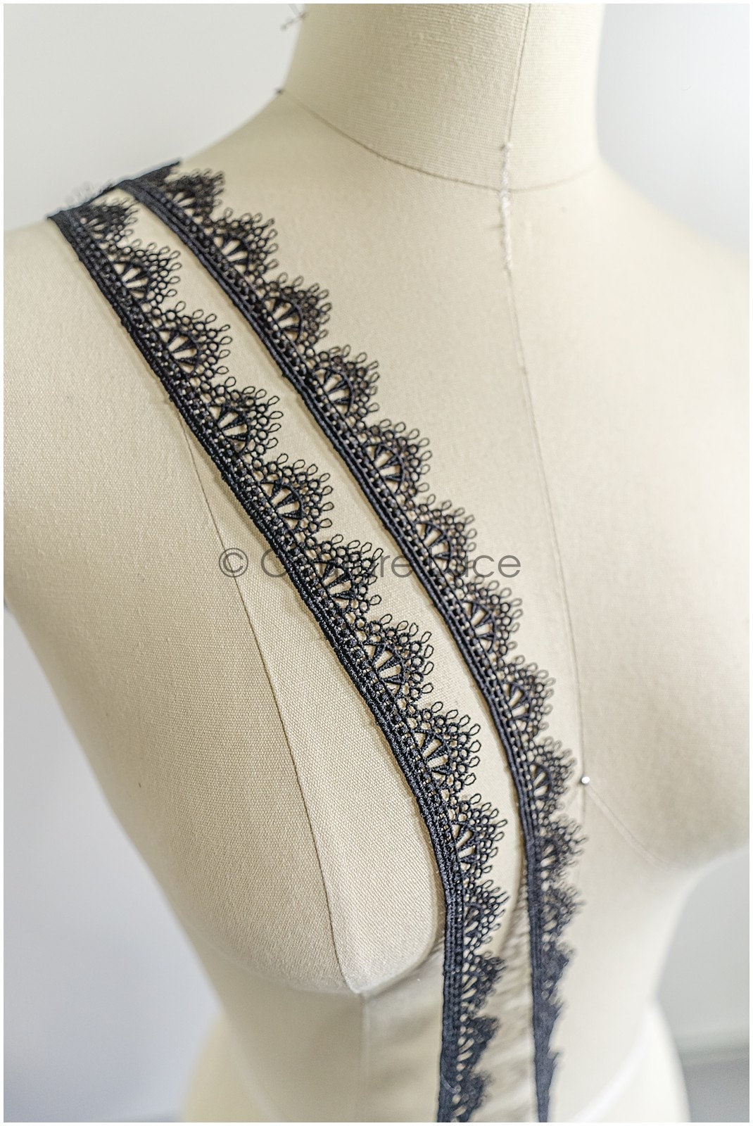 5yds Boho Lace Trim Black/ Crocheted Lace Trim/ Boho Guipure Lace Trim// T22-164