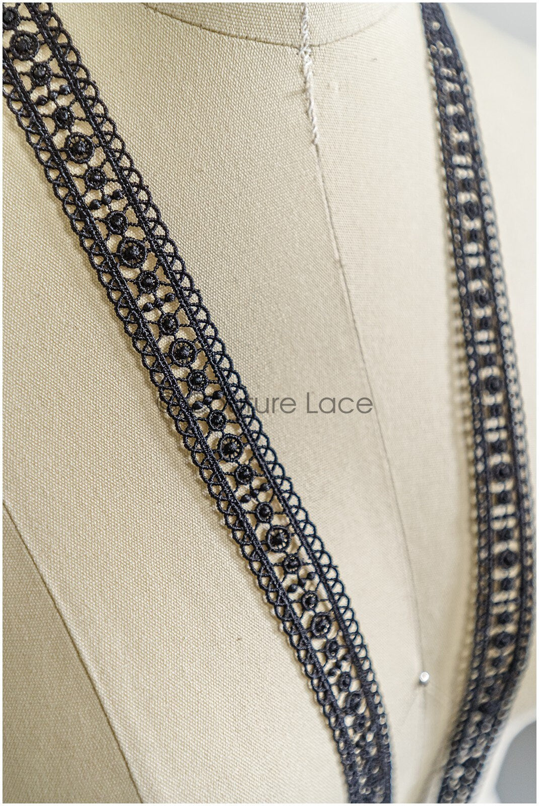 5yds Black Boho Lace Trim/ Guipure Lace Trim/ Crocheted Bridal Lace Trim// T22-174