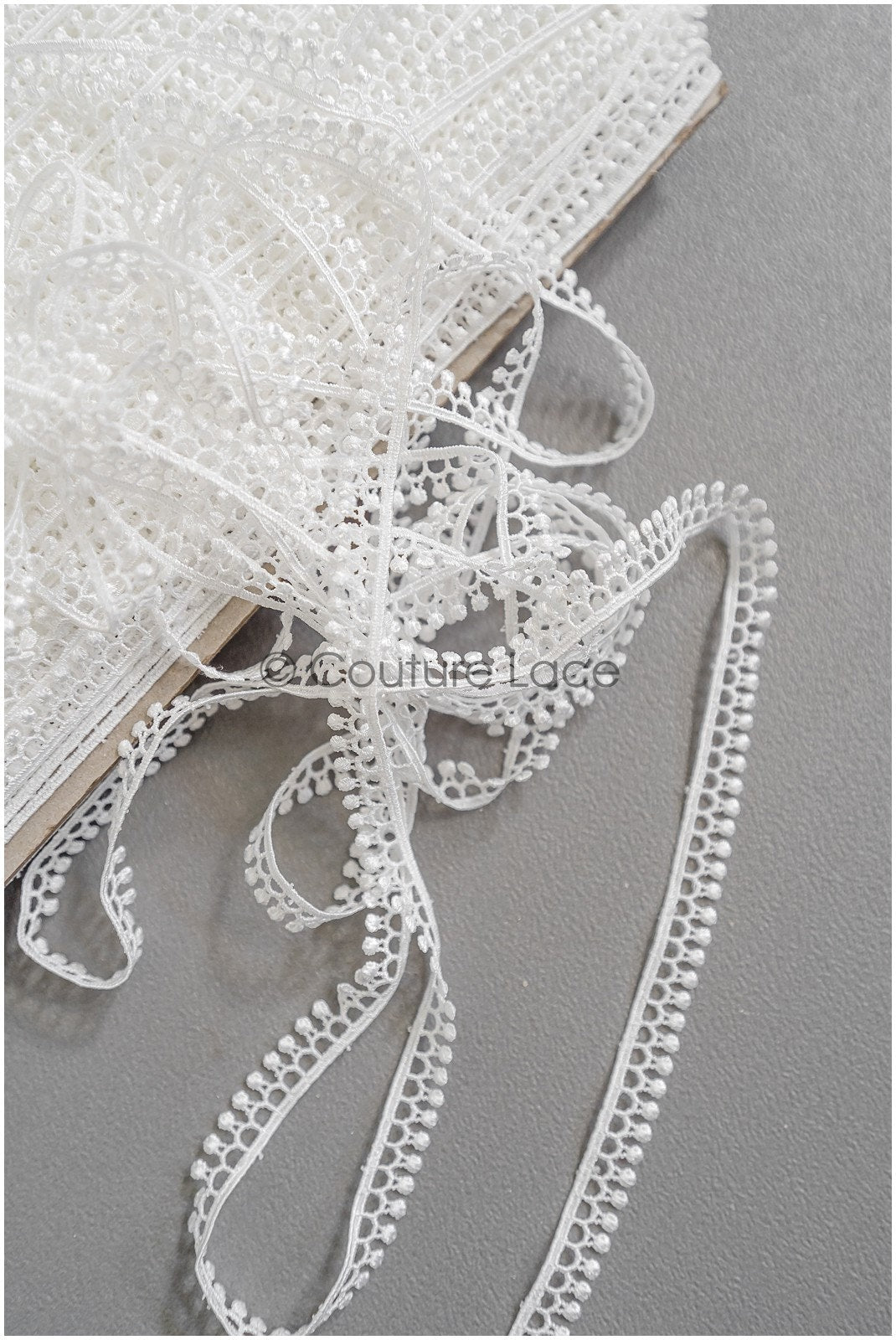 4yds Boho lace trim off-white/ geometric lace trim/ bridal guipure lace// T22-190