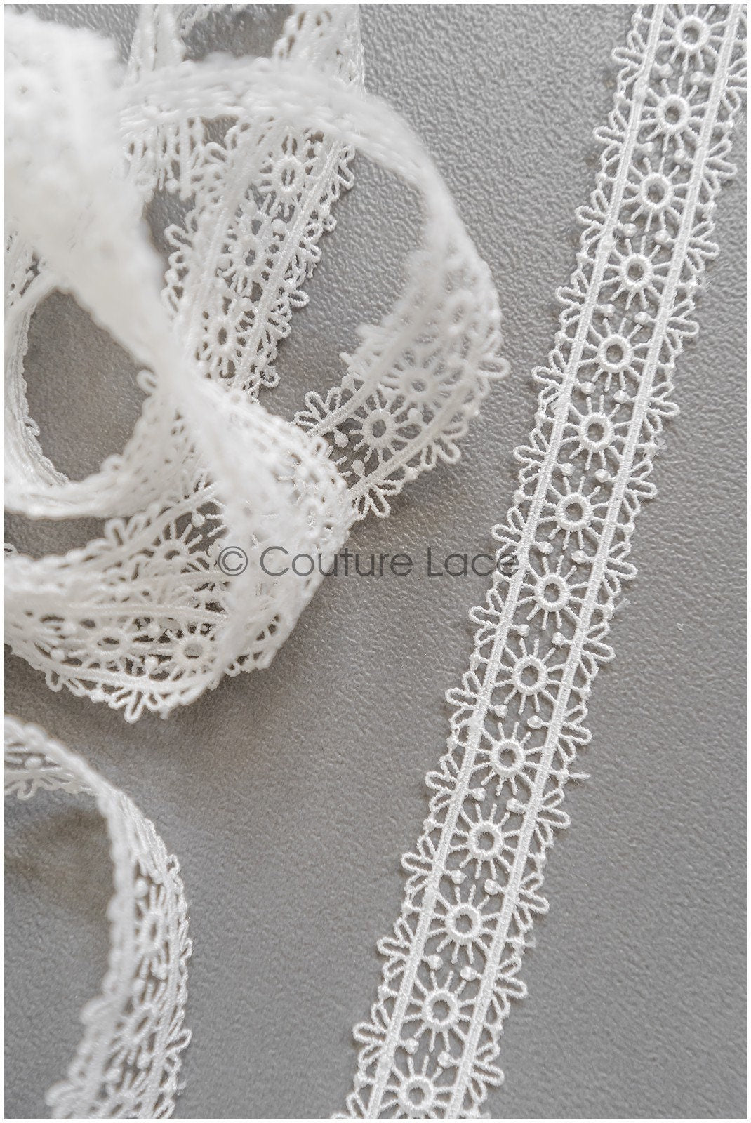 4yds Boho lace trim off-white/ crocheted lace trim/ guipure lace trim/ bridal dress lace// T22-202