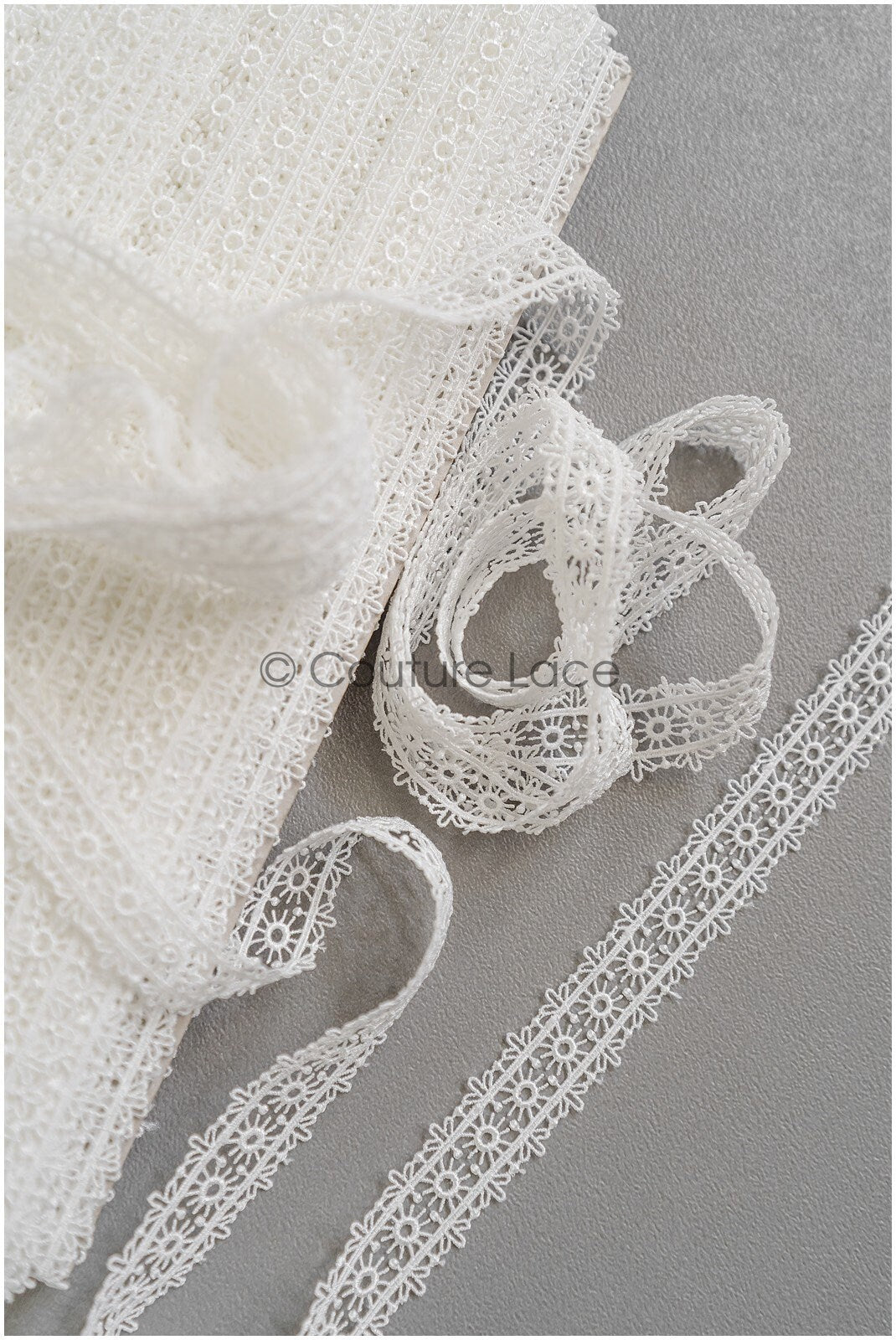 4yds Boho lace trim off-white/ crocheted lace trim/ guipure lace trim/ bridal dress lace// T22-202