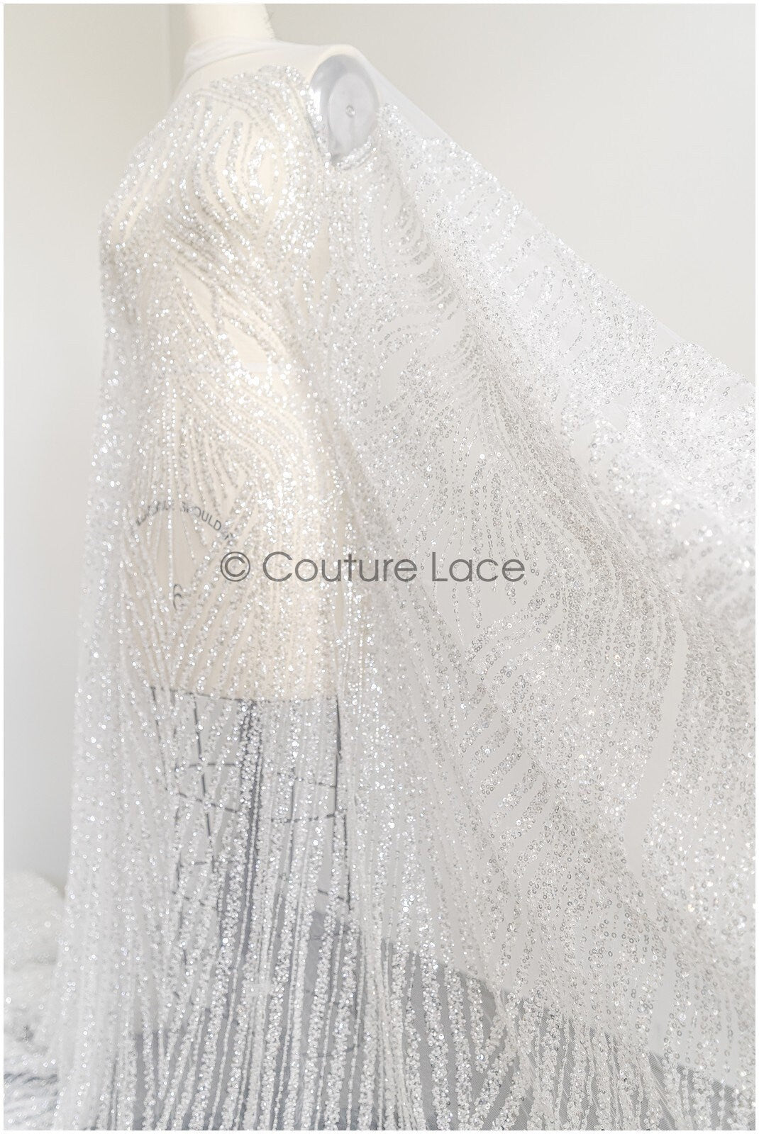 Schwere Perlen Brautspitze Off-White/ Couture Spitzenstoff mit Perlen/ schwere Hochzeitsspitze/ Brautspitze Stoff// L22-099