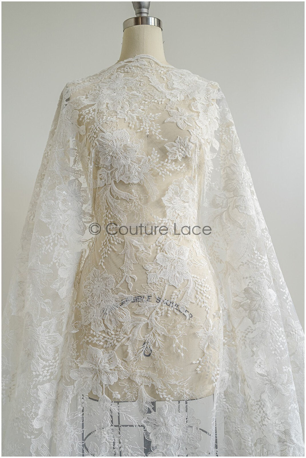 Florale Braut Spitze Off-White/ Brautspitze mit Blumen/ florale Hochzeit Spitze/ Couture Spitze// L22-425