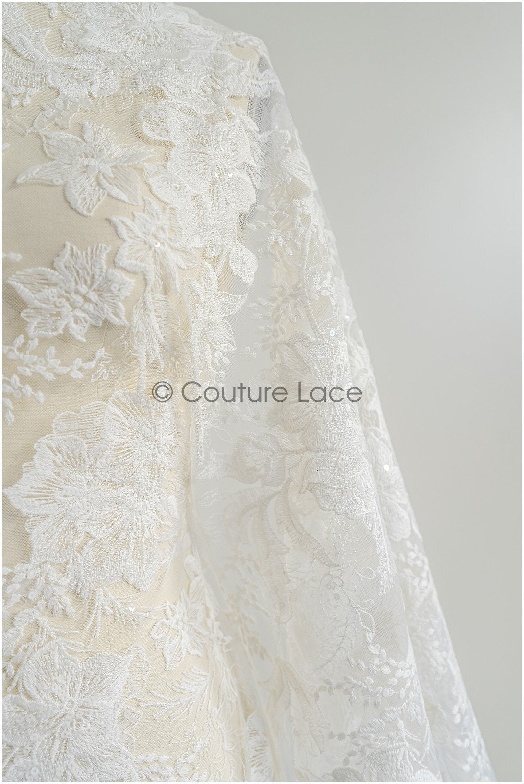Florale Braut Spitze Off-White/ Brautspitze mit Blumen/ florale Hochzeit Spitze/ Couture Spitze// L22-425