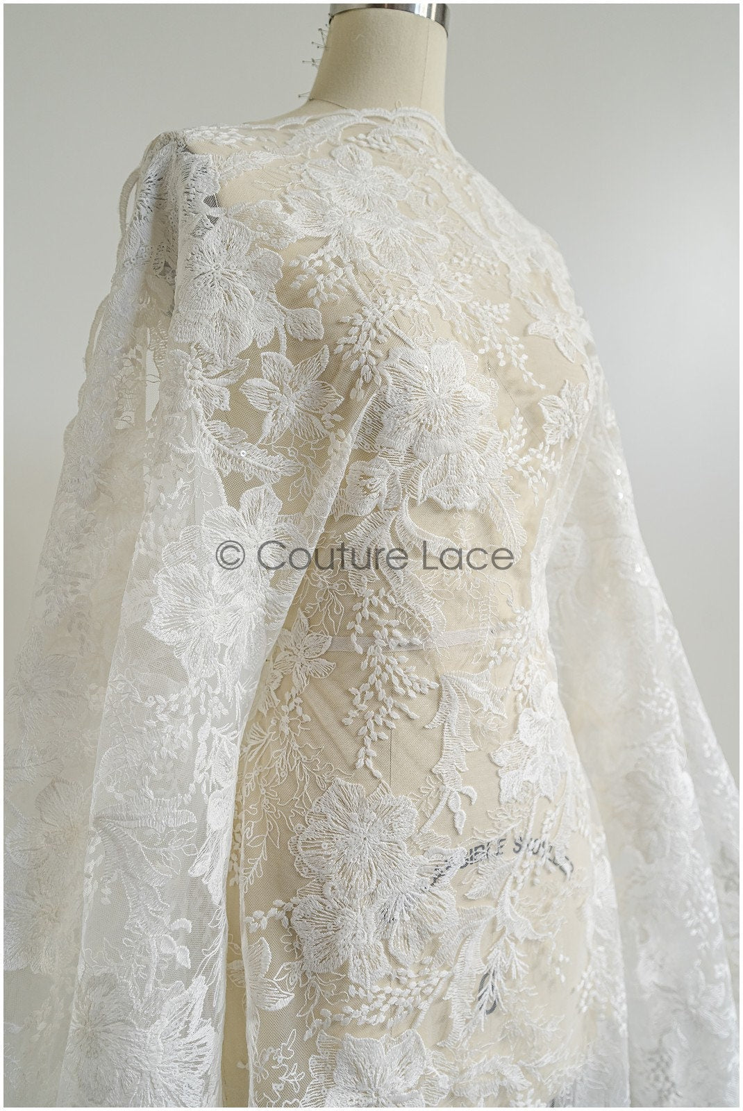 Florale Braut Spitze Off-White/ Brautspitze mit Blumen/ florale Hochzeit Spitze/ Couture Spitze// L22-425