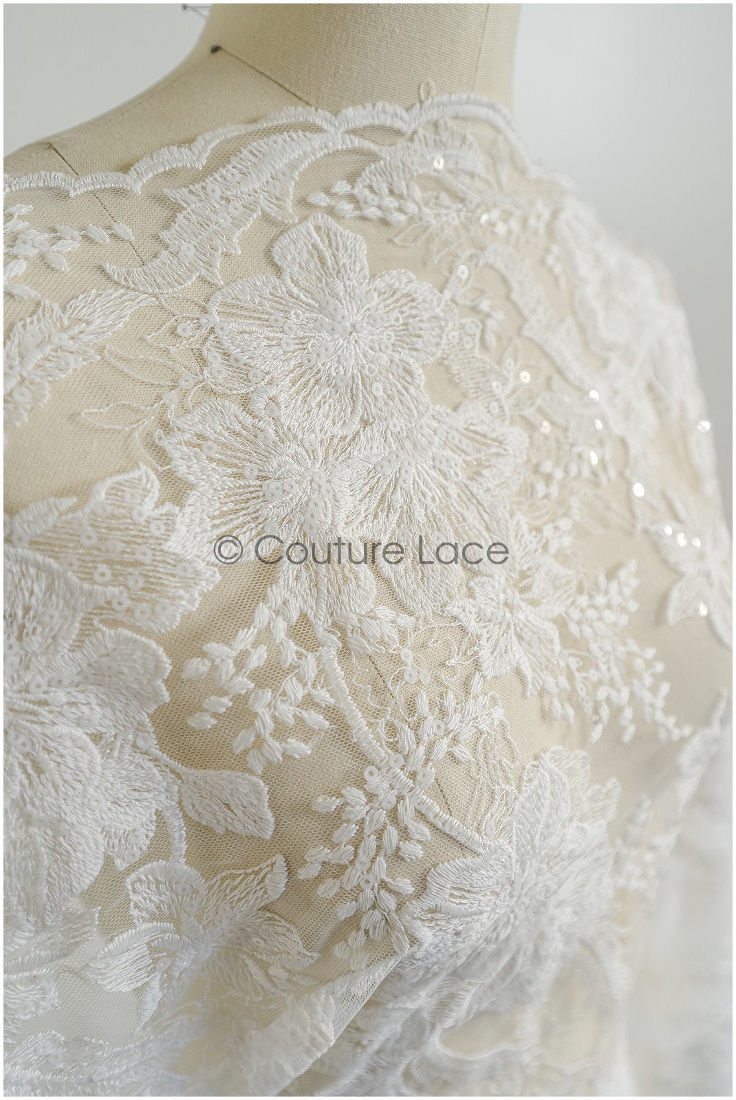 Florale Braut Spitze Off-White/ Brautspitze mit Blumen/ florale Hochzeit Spitze/ Couture Spitze// L22-425