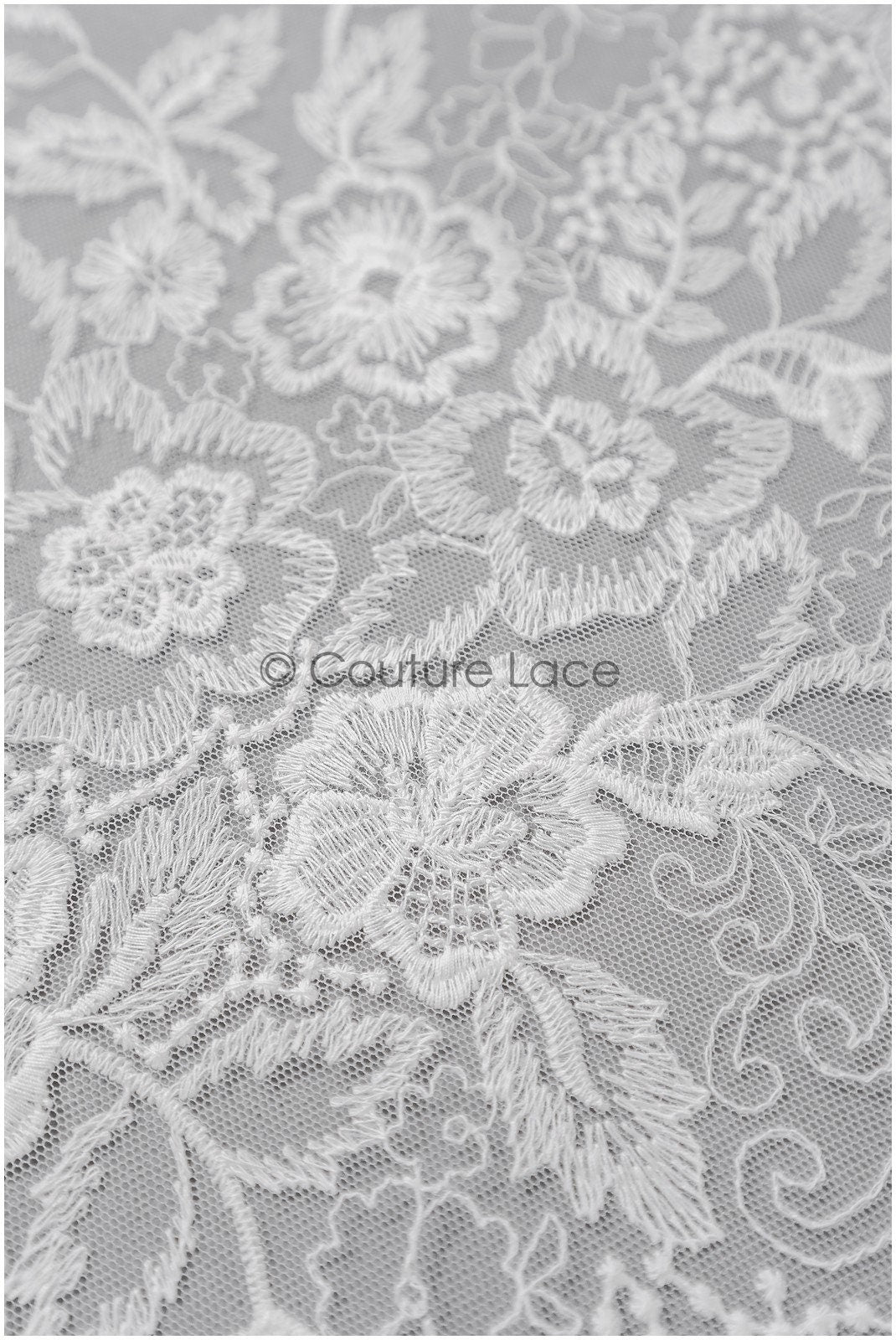 Romantischer Braut Spitzenstoff mit Blumenmuster/ florale Couture Spitze/ bestickte Brautspitze// L22-433