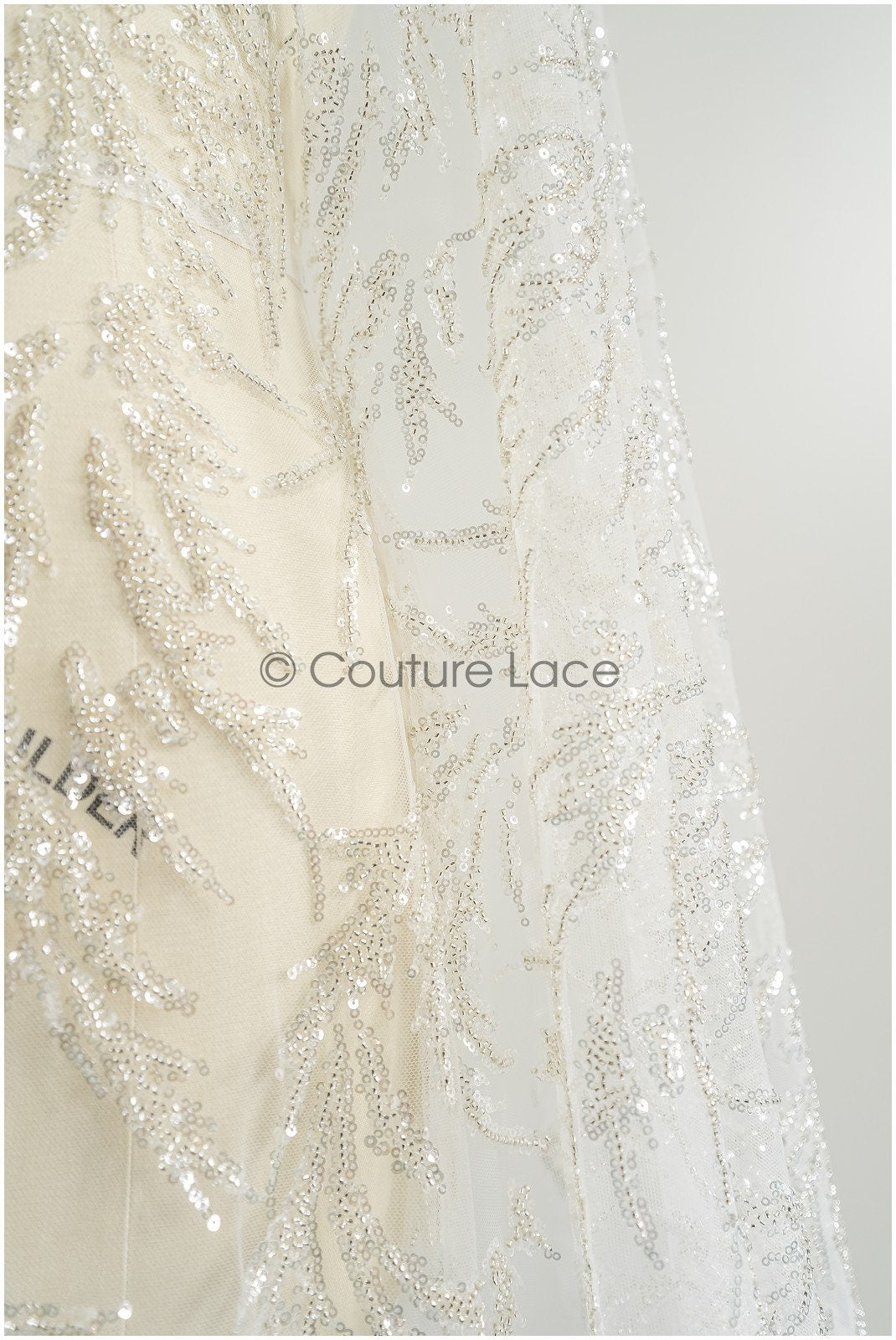 Schwere Perlen Brautspitze Silber/ Couture Spitzenstoff/ Perlenhochzeitsspitze mit Silberperlen// L22-445