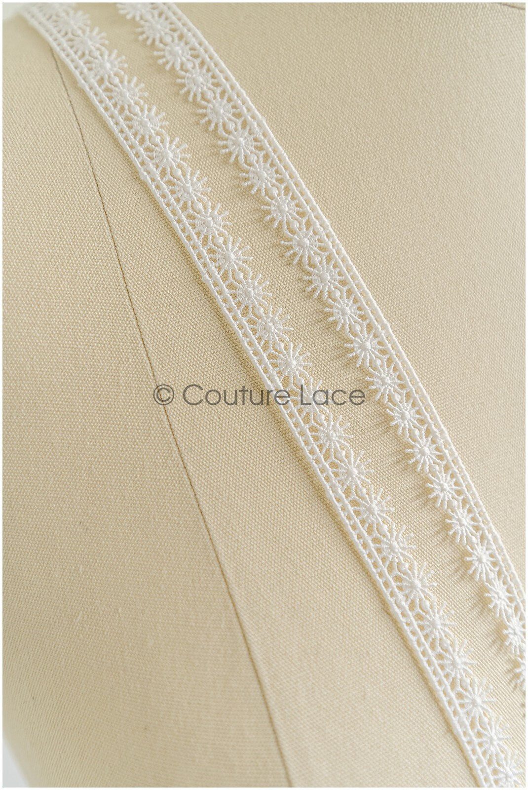 4yds Boho Crochet Lace Trim/ Off-White Lace Trim/ Bridal Guipure Lace Trim/ Snowflake Lace// T22-198
