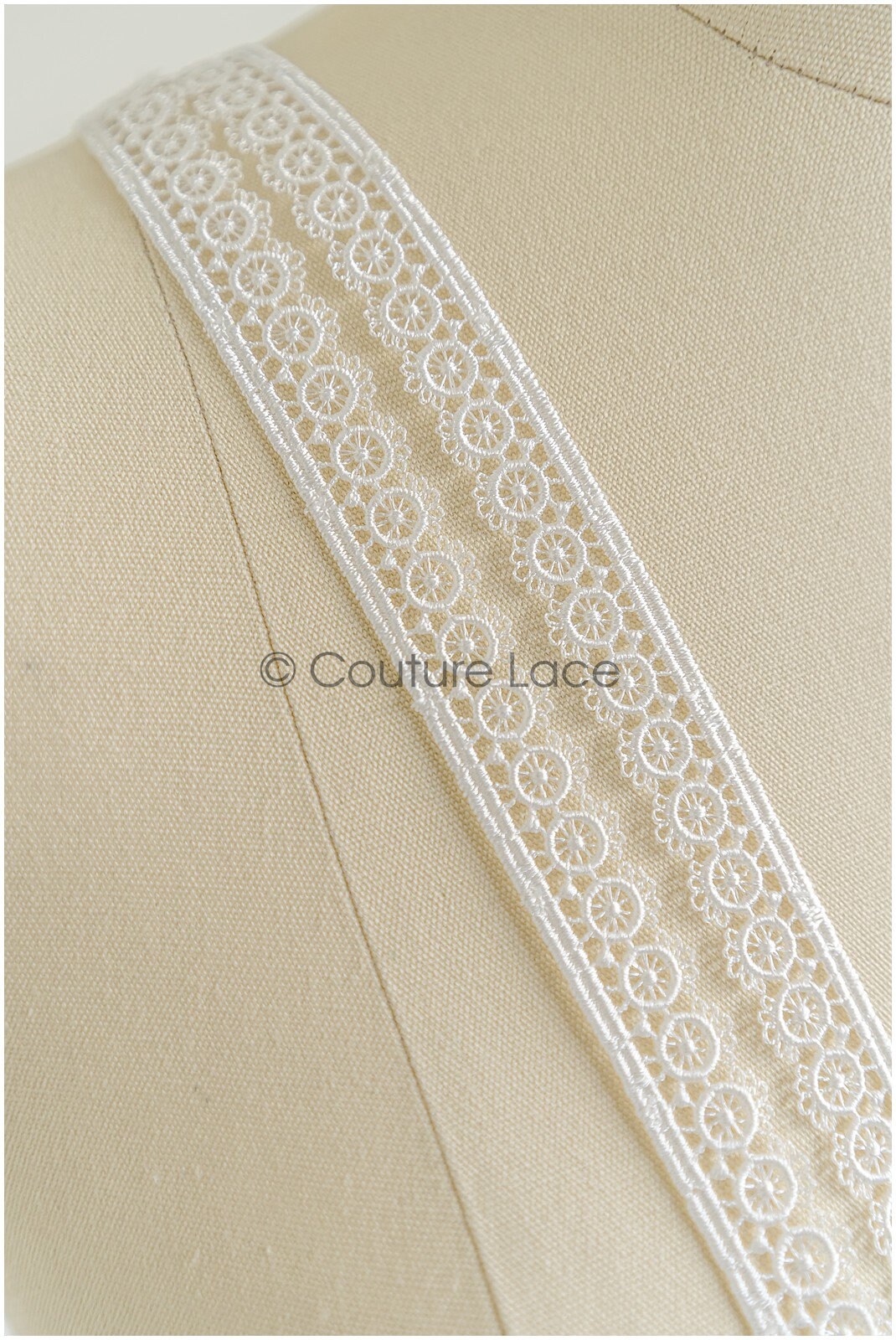 4yds Boho lace trim off-white/ romantic lace for wedding dresses/ guipure lace/ snowflake lace// T22-200