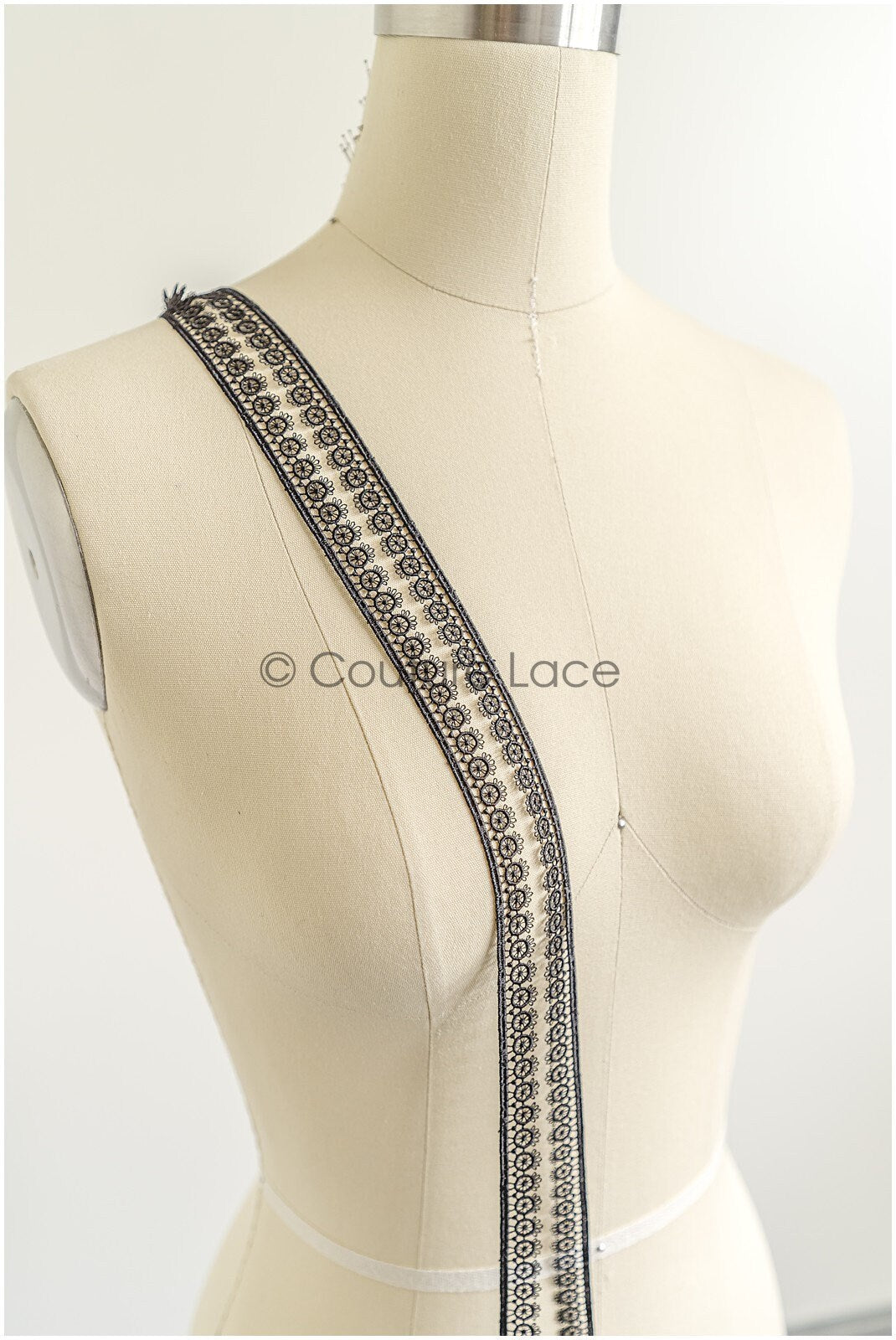 4yds Boho Lace Trim Black/ geometric lace trim / Guipure lace trim/ evening dress lace // T22-201