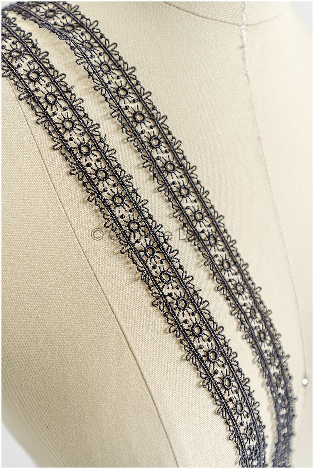 4yds Boho Lace Trim Black/ crocheted lace trim/ bridal guipure lace trim/ lace veil// T22-203