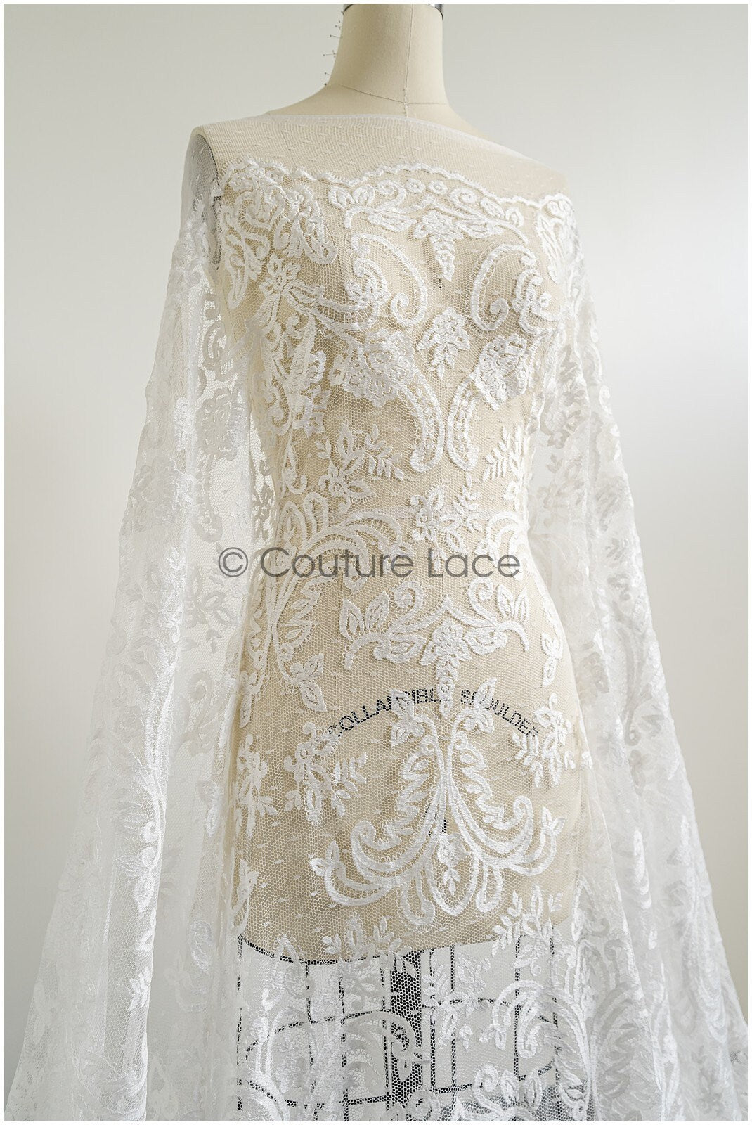 Wunderschöner Spitzenstoff Off-White/ Pünktchen Tüllsockel/ Couture Spitzenstoff/ Boho Braut Spitze// L22-271B