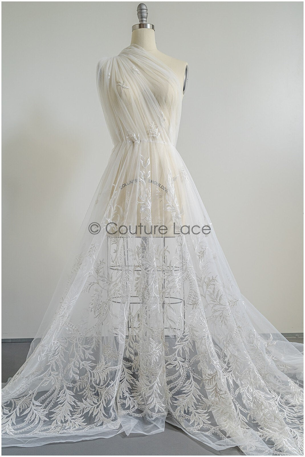 Wunderschöner Perlen Spitzenstoff Off-White Silber/ Couture Spitzenstoff mit Perlen & Pailletten/ Brautspitze mit Ästen & Blättern// L22-422SI