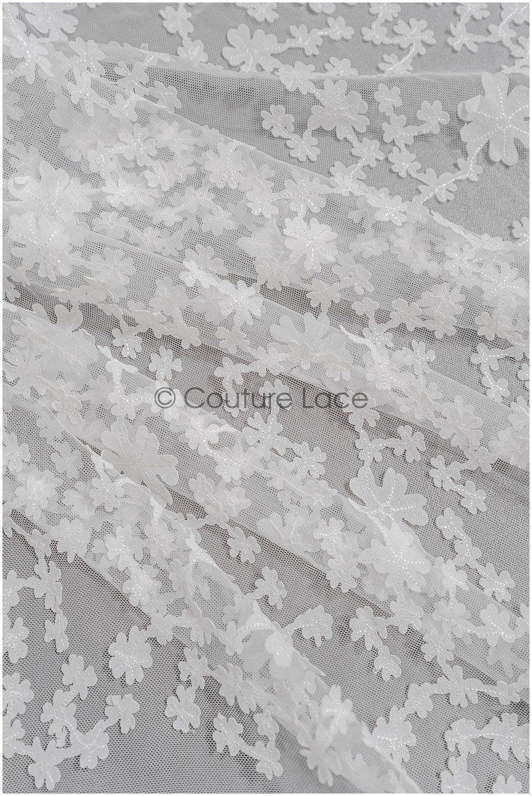 3D Blumen Spitzenstoff Off-White/ französische Spitze/ Couture Spitze/ Brautspitze mit Blumen// L22-424T