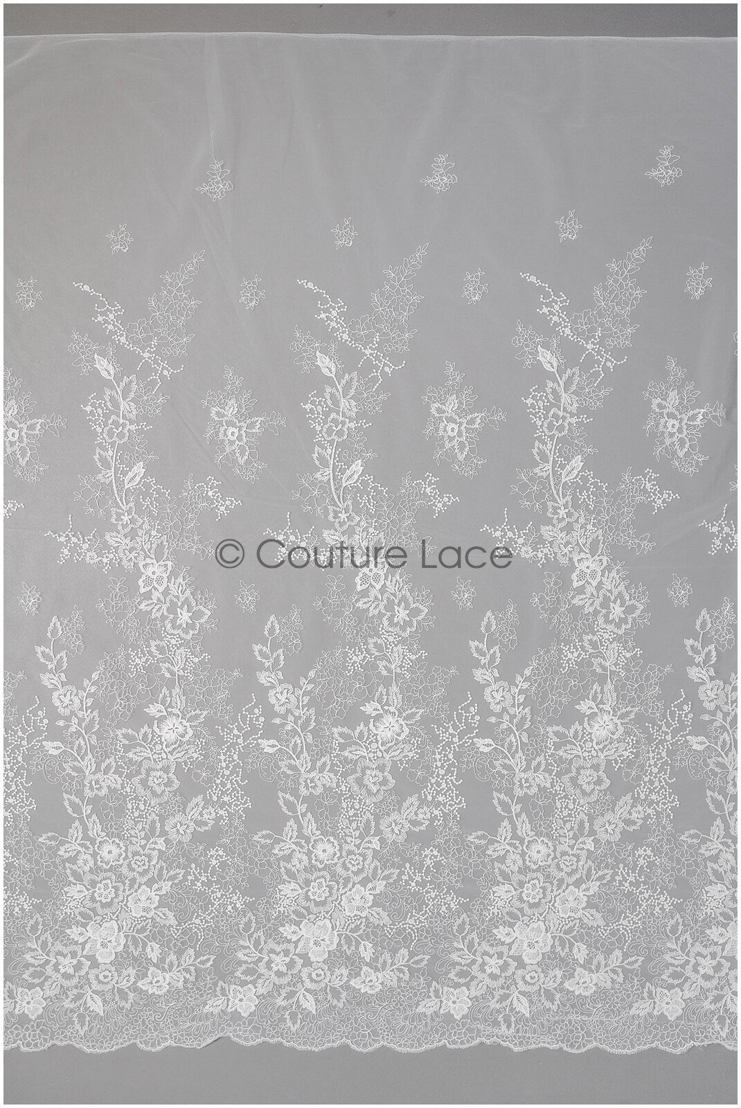 Romantischer Braut Spitzenstoff mit Blumenmuster/ florale Couture Spitze/ bestickte Brautspitze// L22-433