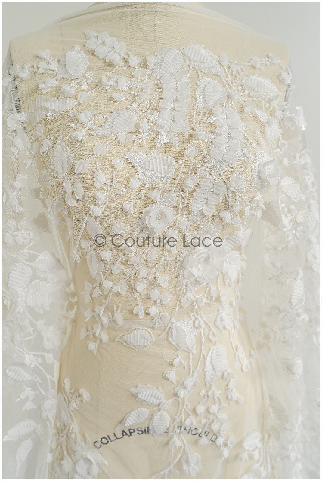 Wunderschöner floraler Spitzenstoff mit 3D Blumen/ Braut Couture Spitzenstoff mit Pailletten/ Brautspitze mit 3D Blumen// L22-441