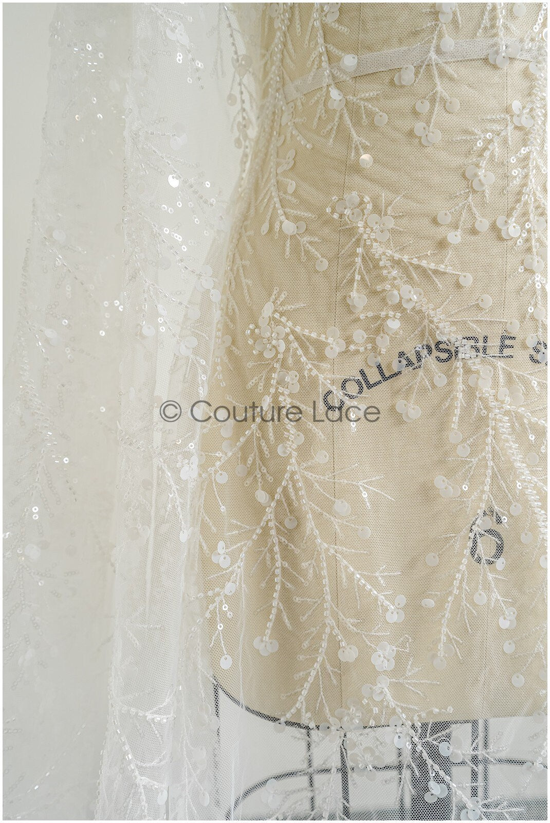 Perlen Spitzenstoff Off-White/ Couture Spitzenstoff/ Brautspitze/ Perlenspitze// L22-449