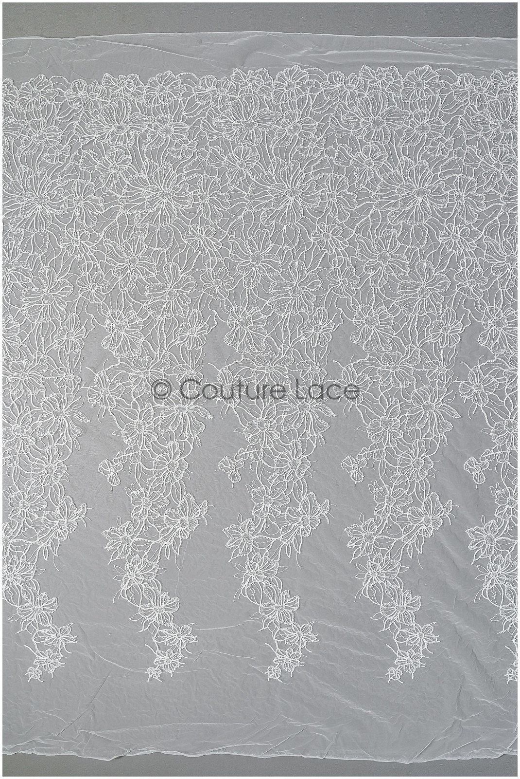Perlen Spitzenstoff Off-White/ Couture Spitzenstoff mit Perlen & Pailletten/ Brautspitze mit Blumen// L22-454