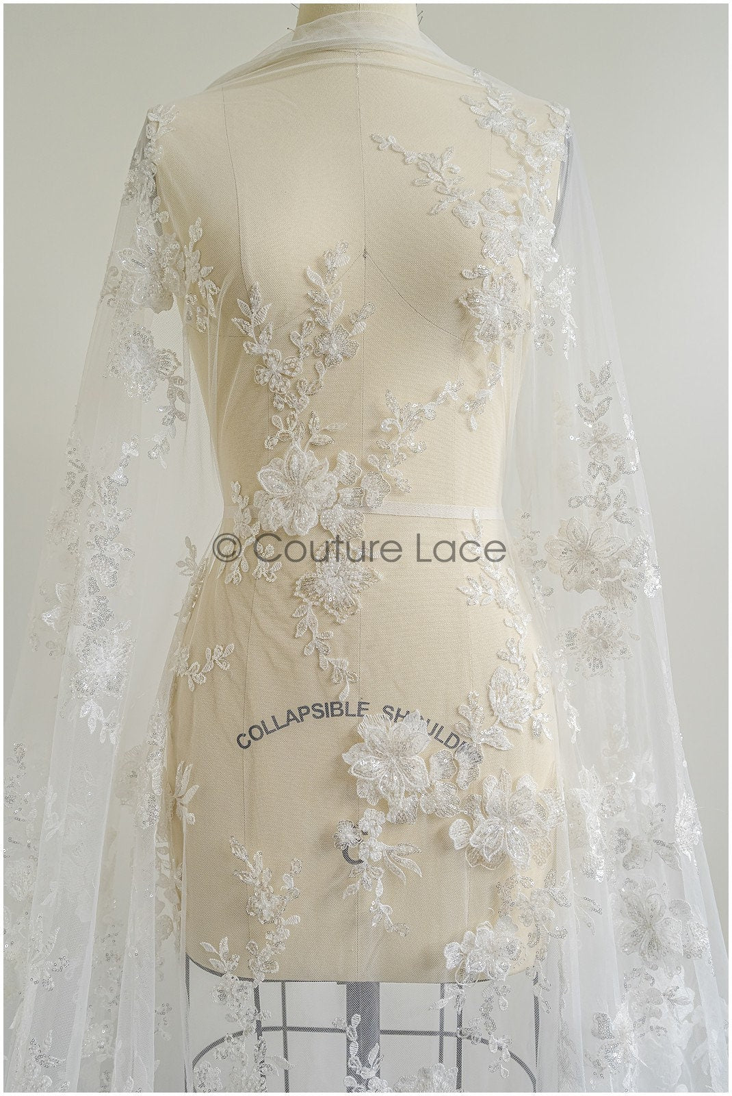 Wunderschöner 3D Blumen Spitzenstoff/ Braut Couture Spitzenstoff/ Spitzenstoff mit Perlen/ Brautspitze mit Ästen & Blättern// L22-460
