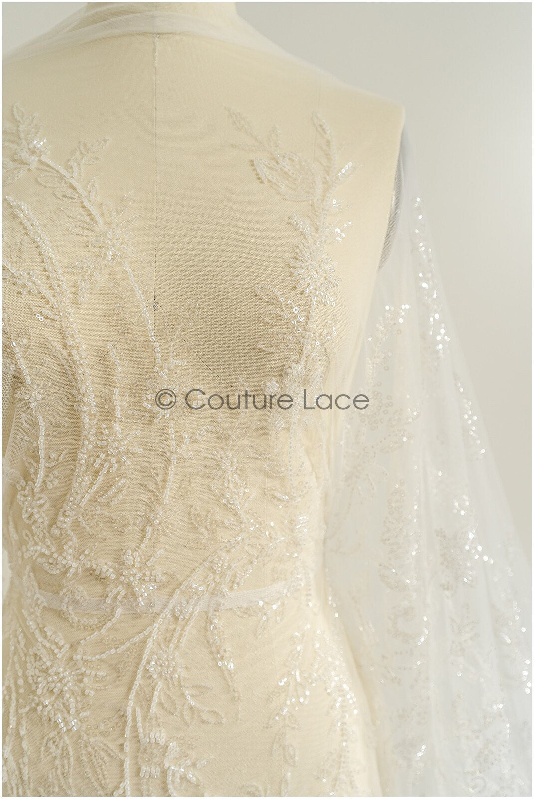 Perlen Spitzenstoff Off-White/ Couture Spitzenstoff mit Perlen & Pailletten/ Braut florale Spitze// L22-468