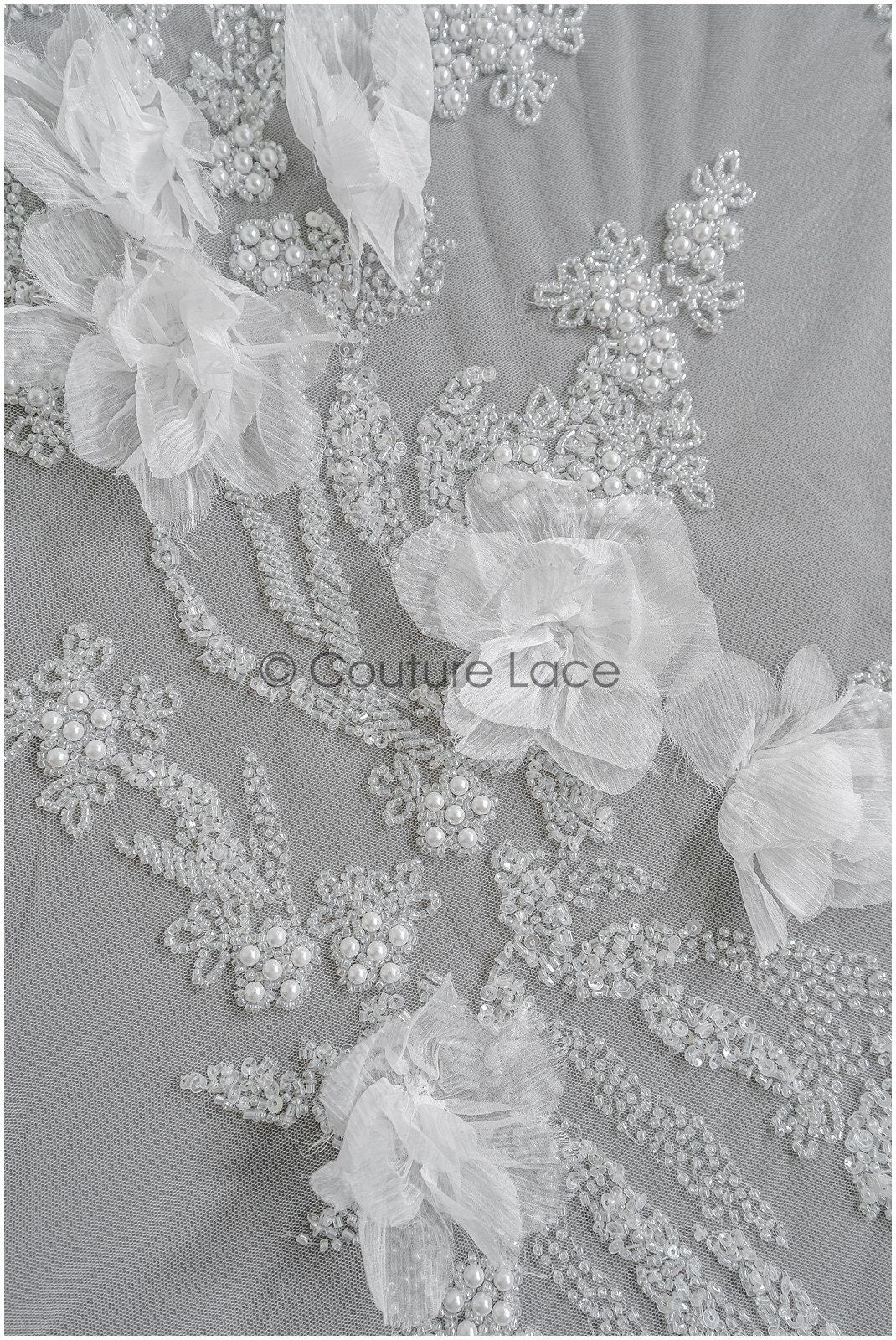 Perlen Braut Spitzenstoff Off-Whtie/ schwere Perlenspitze/ Couture Spitzenstoff/ Couture Brautspitze Stoff// L22-477