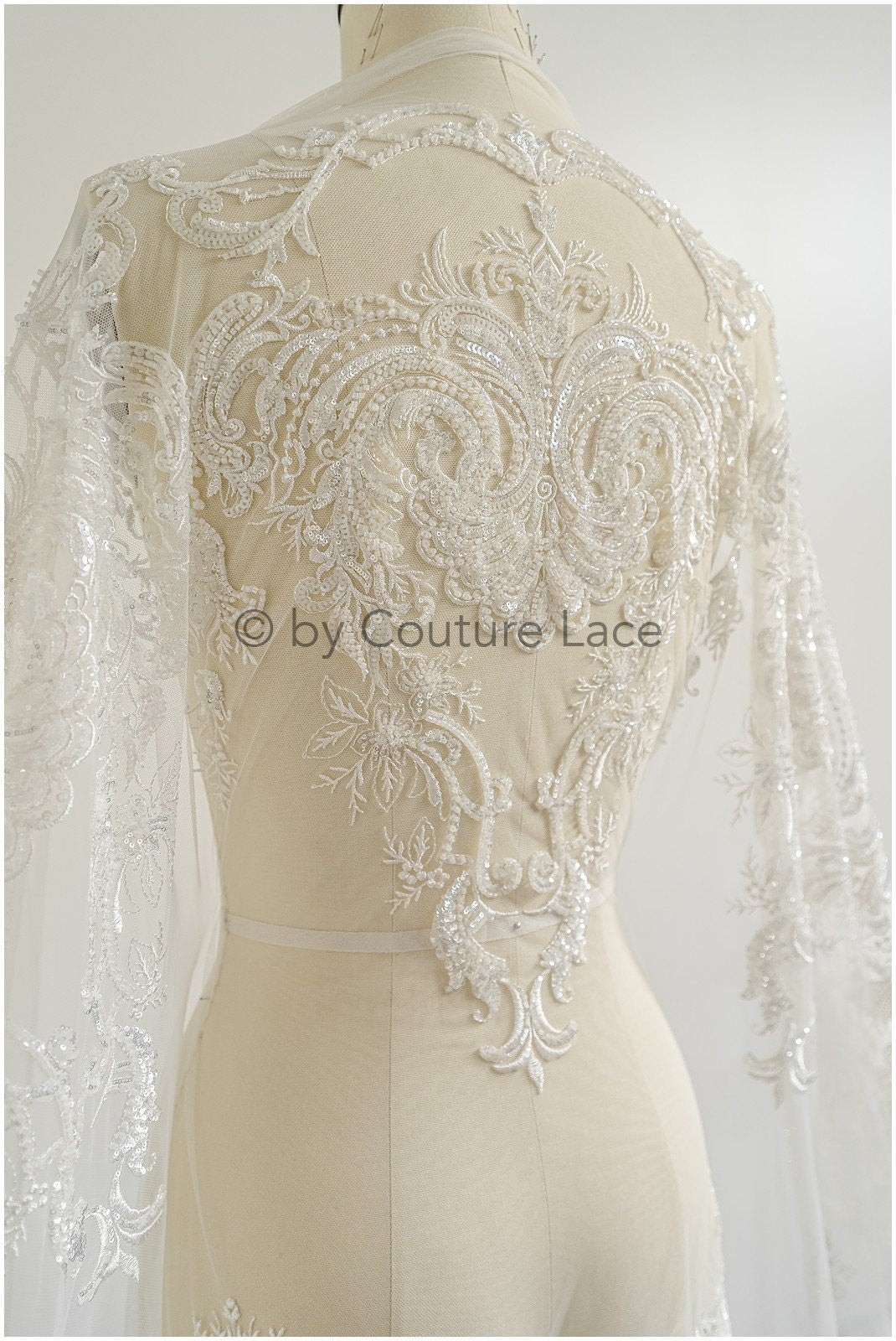 Schwerer Braut Perlenstoff Off-White/ Spitzenstoff mit Perlen & Pailletten/ Couture Spitzenstoff/ Brautspitzenstoff// L22-492