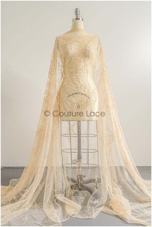 Wunderschöner Champagner Perlen Spitzenstoff mit kleinen Blättern, Couture Spitzenstoff mit Perlen und Pailletten, Champagner Perlenstoff// L22-484