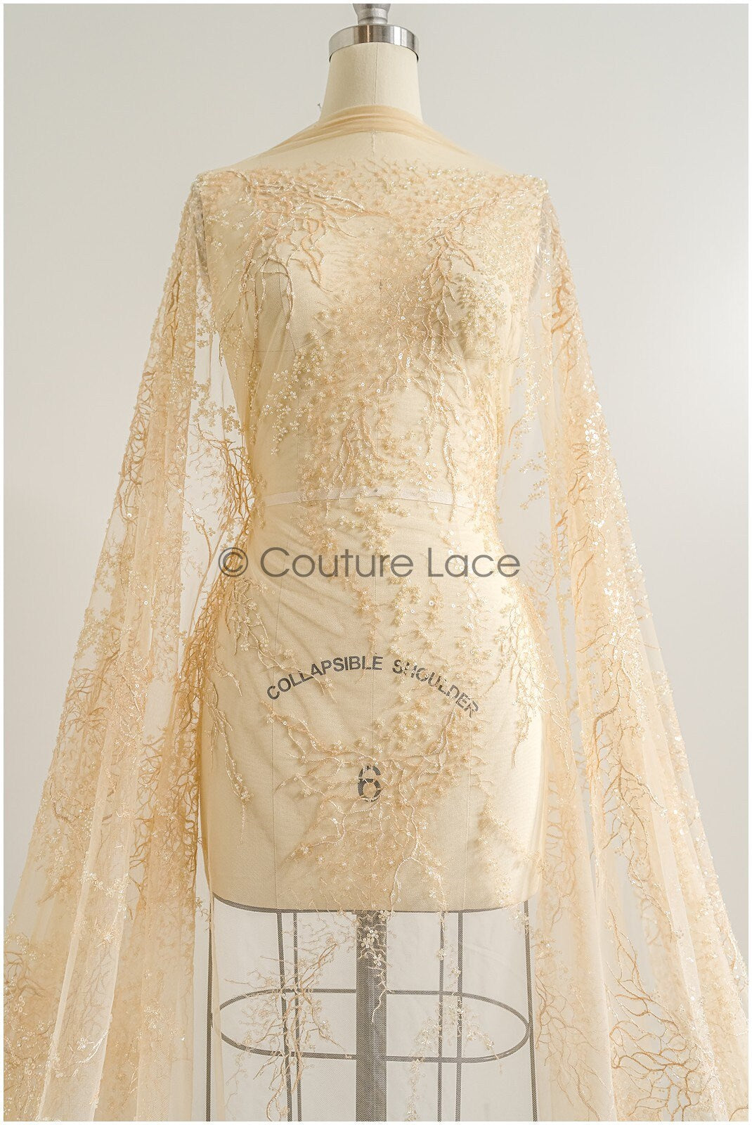 Wunderschöner Champagner Perlen Spitzenstoff mit kleinen Blättern, Couture Spitzenstoff mit Perlen und Pailletten, Champagner Perlenstoff// L22-484