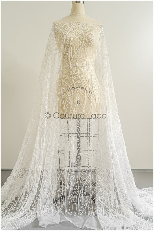 Wunderschöner Perlen Spitzenstoff mit geschwungenen Linien/ Couture Spitzenstoff mit Perlen & Pailletten/ Brautspitze Off-White// L22-481
