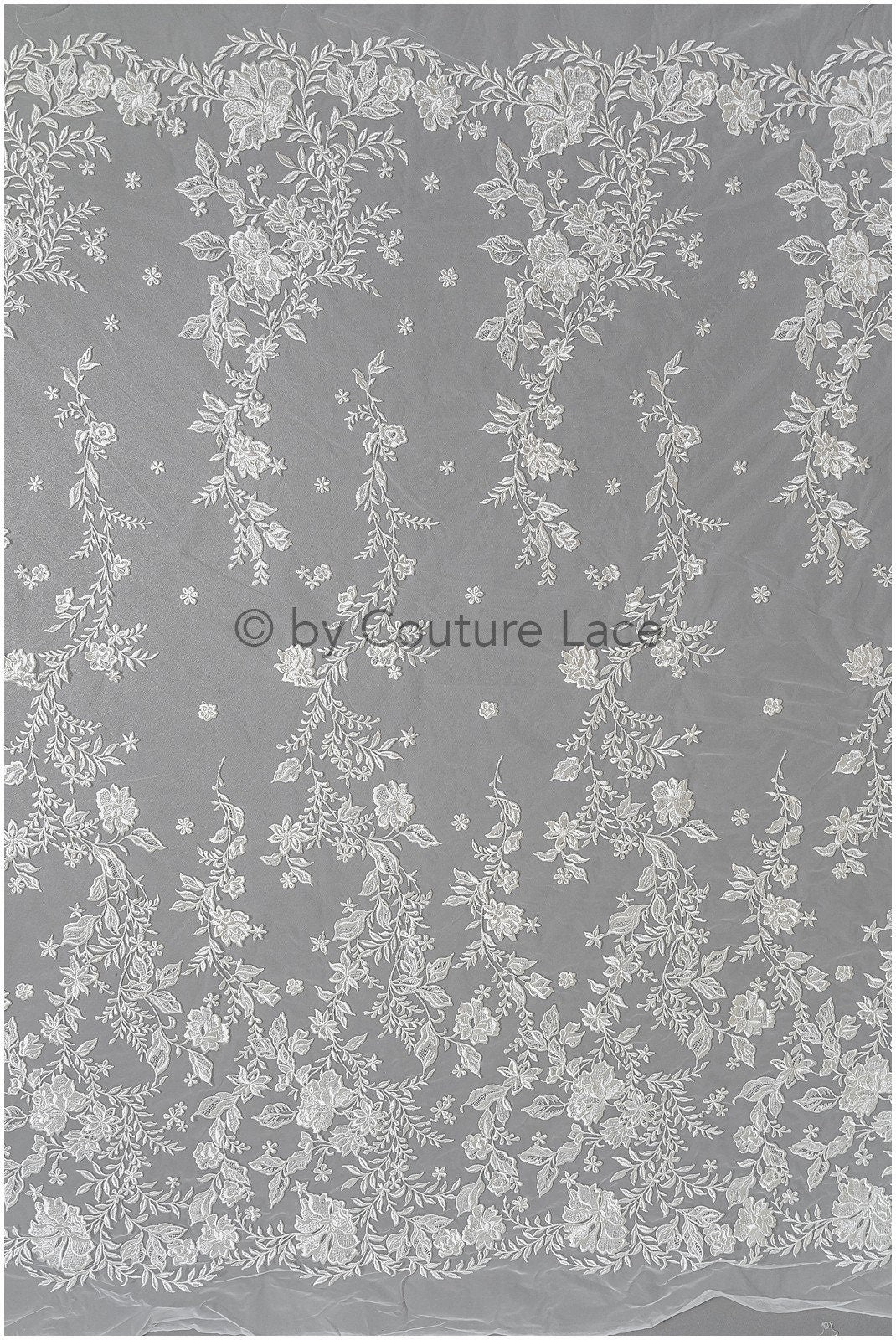 Romantischer Braut Spitzenstoff mit Blumenmuster/ florale Couture Spitze Off-White/ bestickte Spitze// L22-493