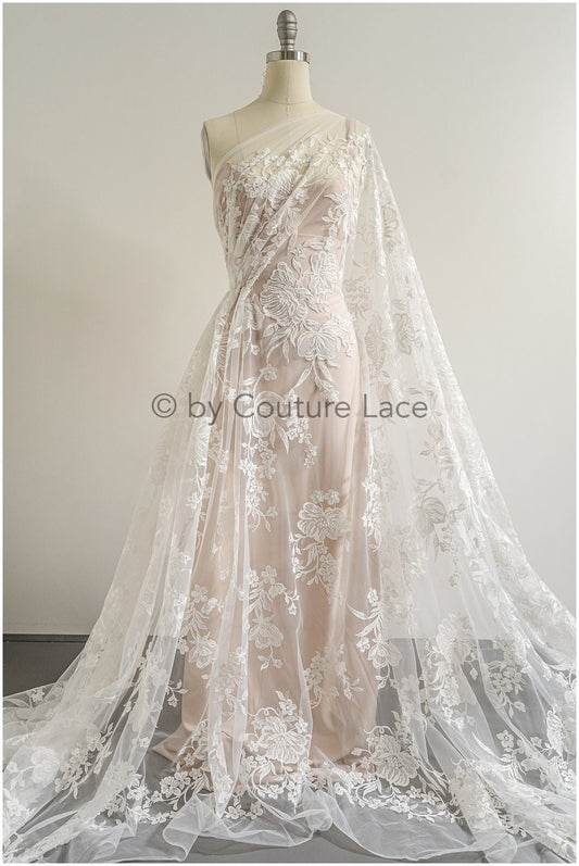 Encaje nupcial romántico / encaje floral en color marfil / encaje couture floral / encaje bordado // L22-497