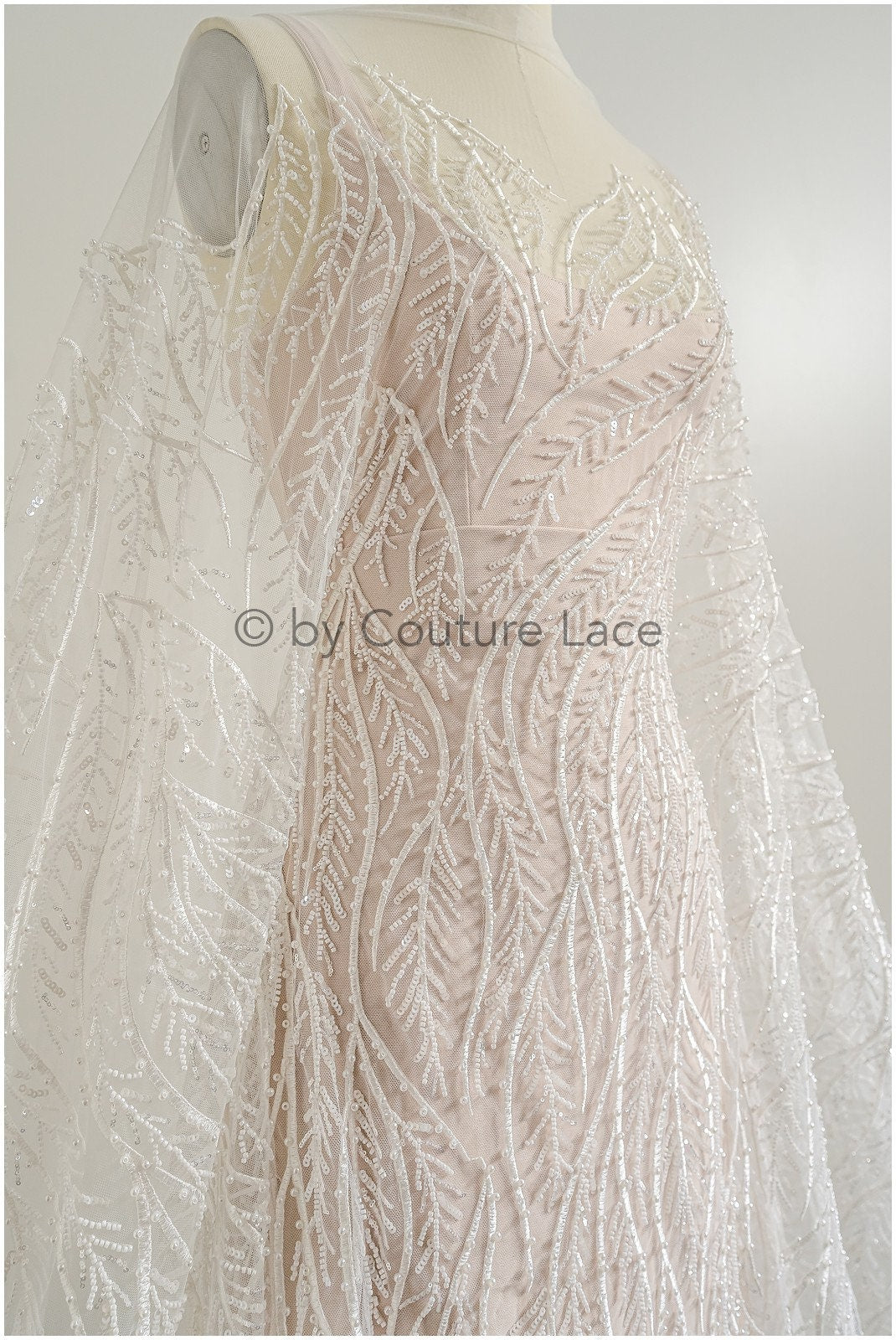 Perlen Spitzenstoff Off-White/ Couture Spitzenstoff/ Braut Spitzenstoff/ Perlen Spitze// L22-509