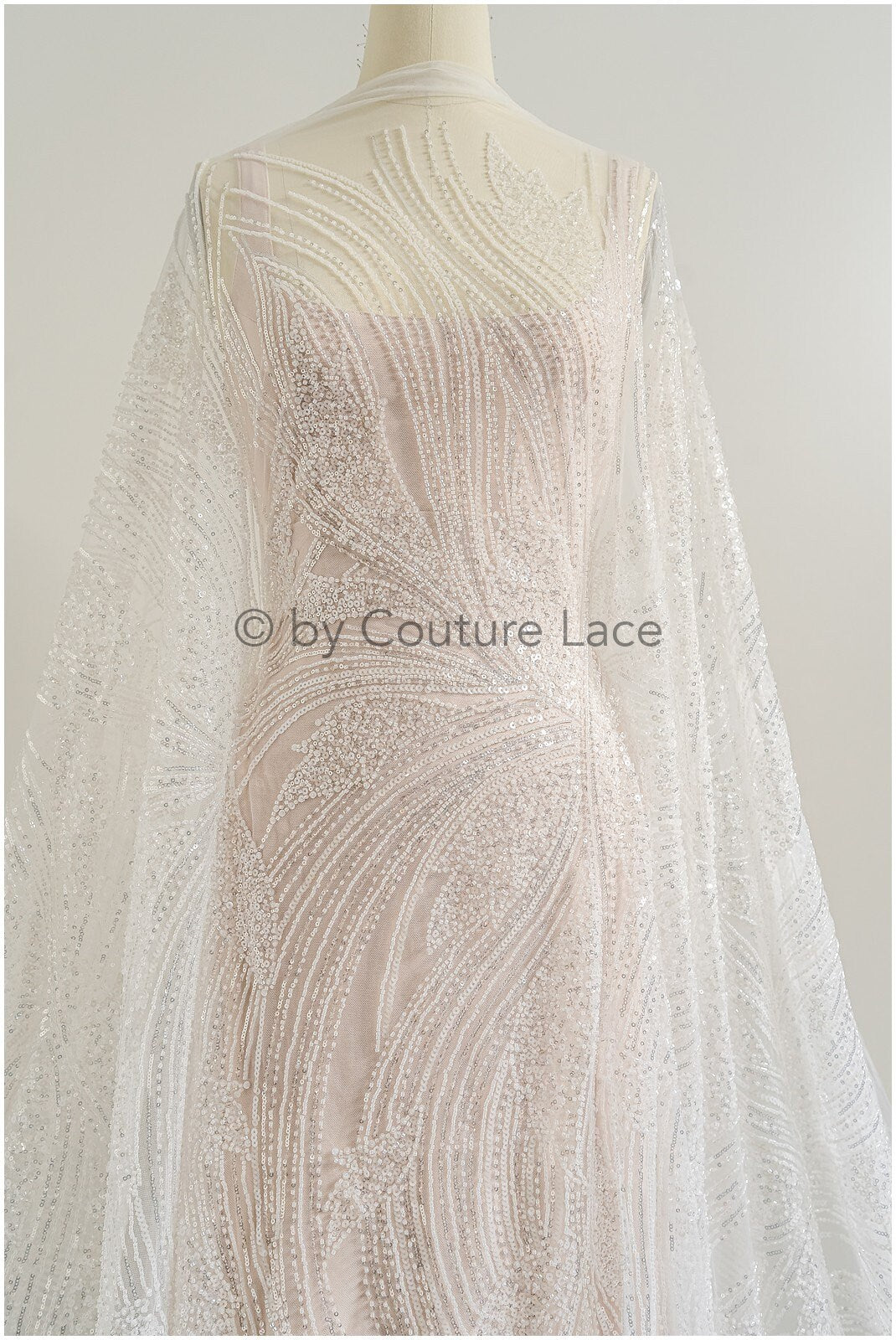wunderschöner gestreifter Spitzenstoff/ Perlen Braut Spitze mit großen Zweigen/ Brautkleid Spitze mit Perlen/ Brautkleid Material// L22-511