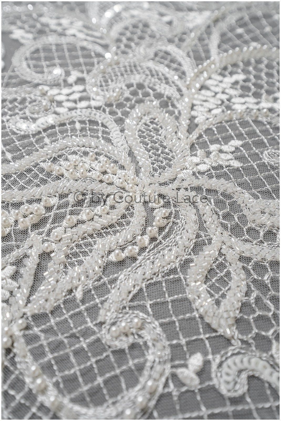 Perlen Spitzenstoff Off-White/ Couture Spitzenstoff/ Brautspitze Stoff mit Perlen/ Perlenspitze// L22-516