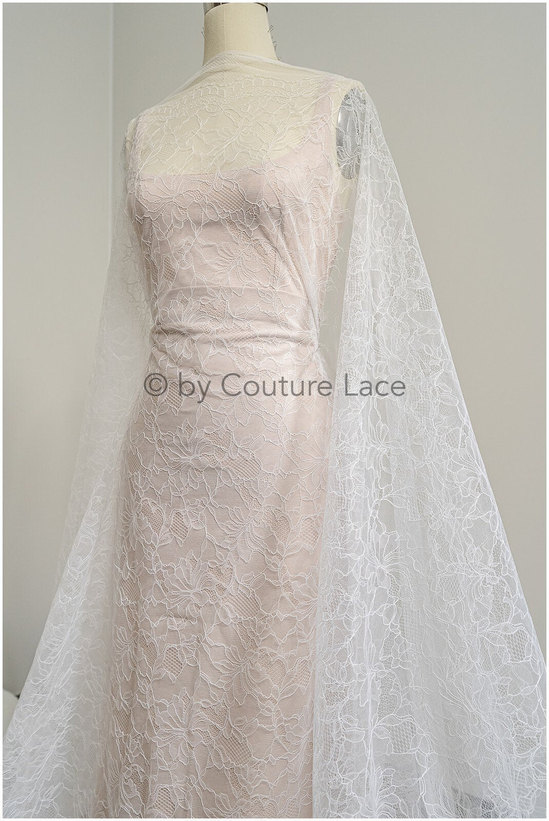 French floral lace/rassel lace for the bride // L22-518