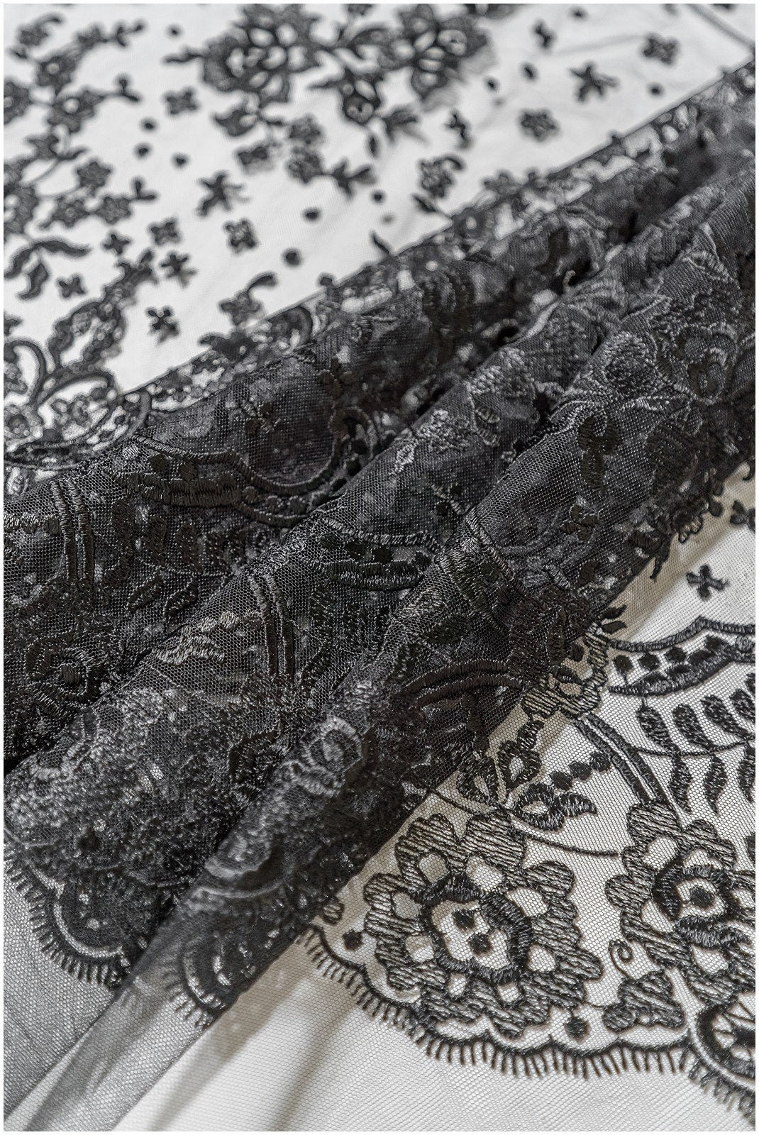 Abendkleid Spitze Stoff/ schwarze Spitze/ florale Abendkleider Spitze/ schwarze Couture Spitze// L22-240BLK