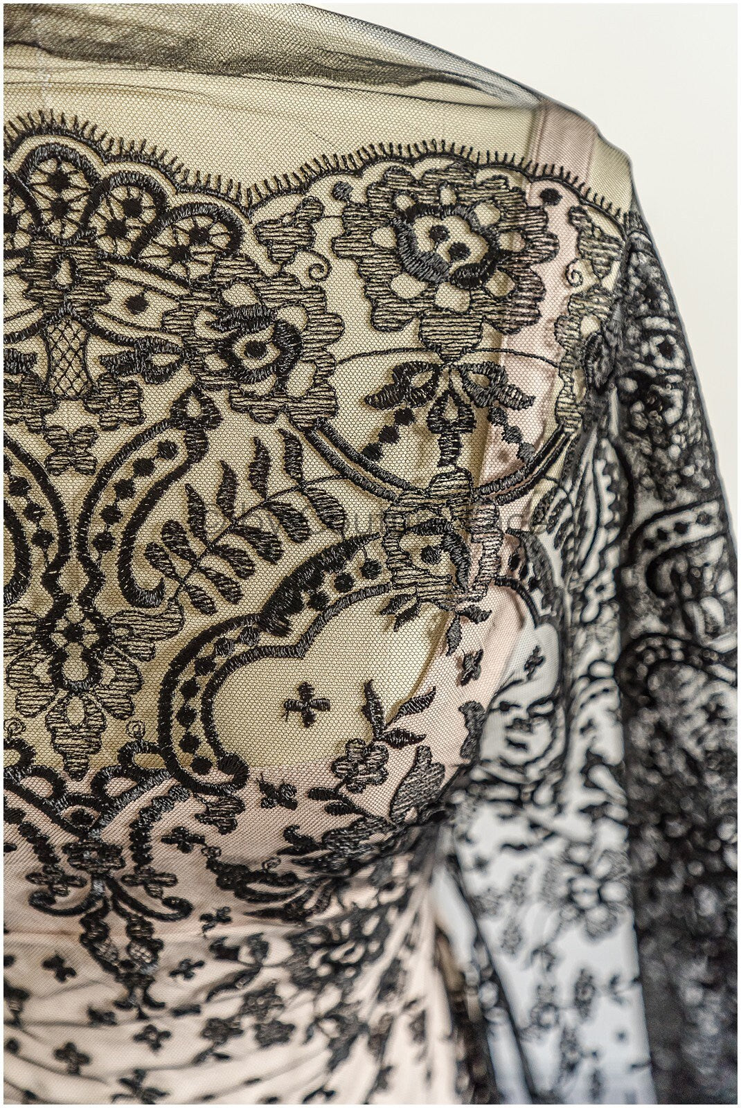 Abendkleid Spitze Stoff/ schwarze Spitze/ florale Abendkleider Spitze/ schwarze Couture Spitze// L22-240BLK